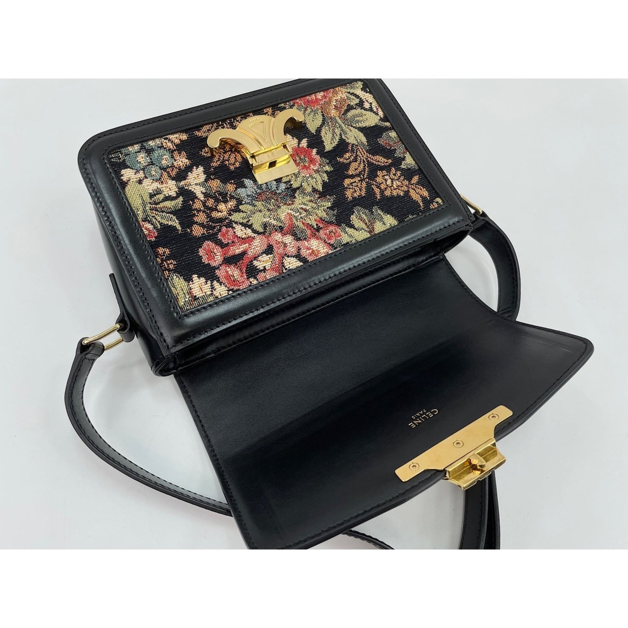 Celine Black Shoulder Bag (Pre-Owned)