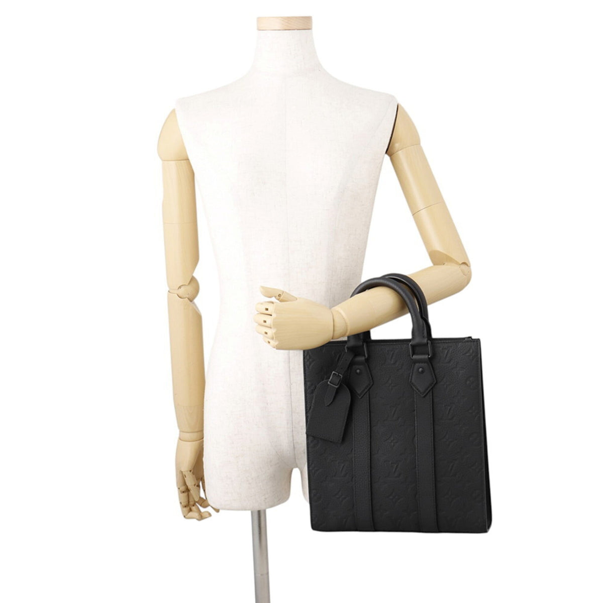 Louis Vuitton Noir Monogram Handbag (Pre-Owned)