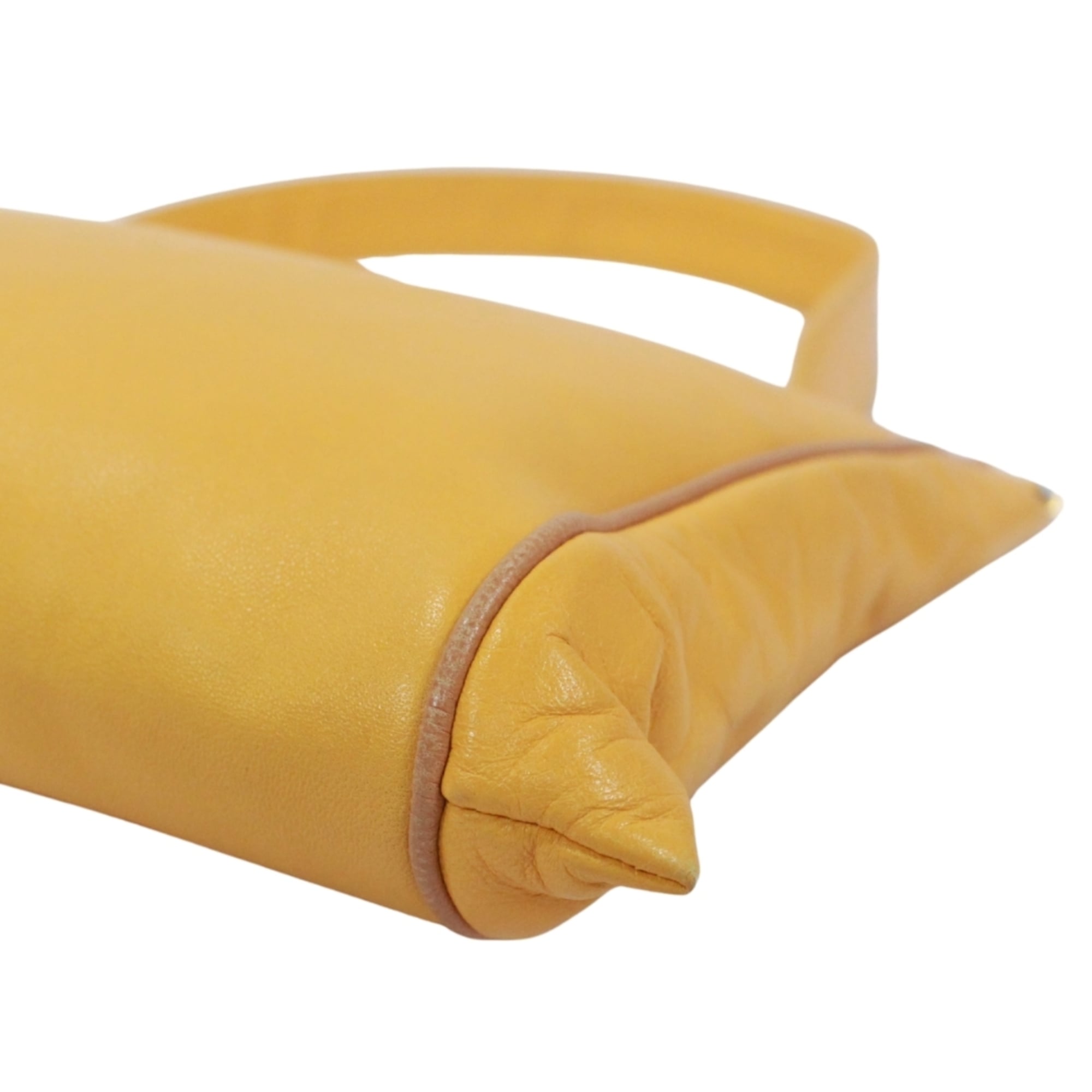 Loewe Yellow Leather Shoulder Bag (Pre-Owned)