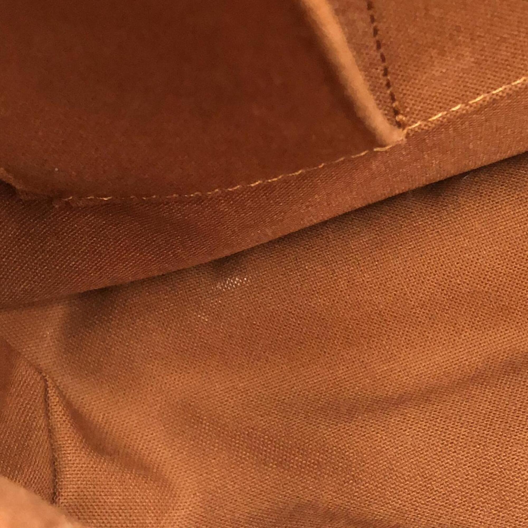 Louis Vuitton Marron Coated Canvas Shoulder Bag (Pre-Owned)