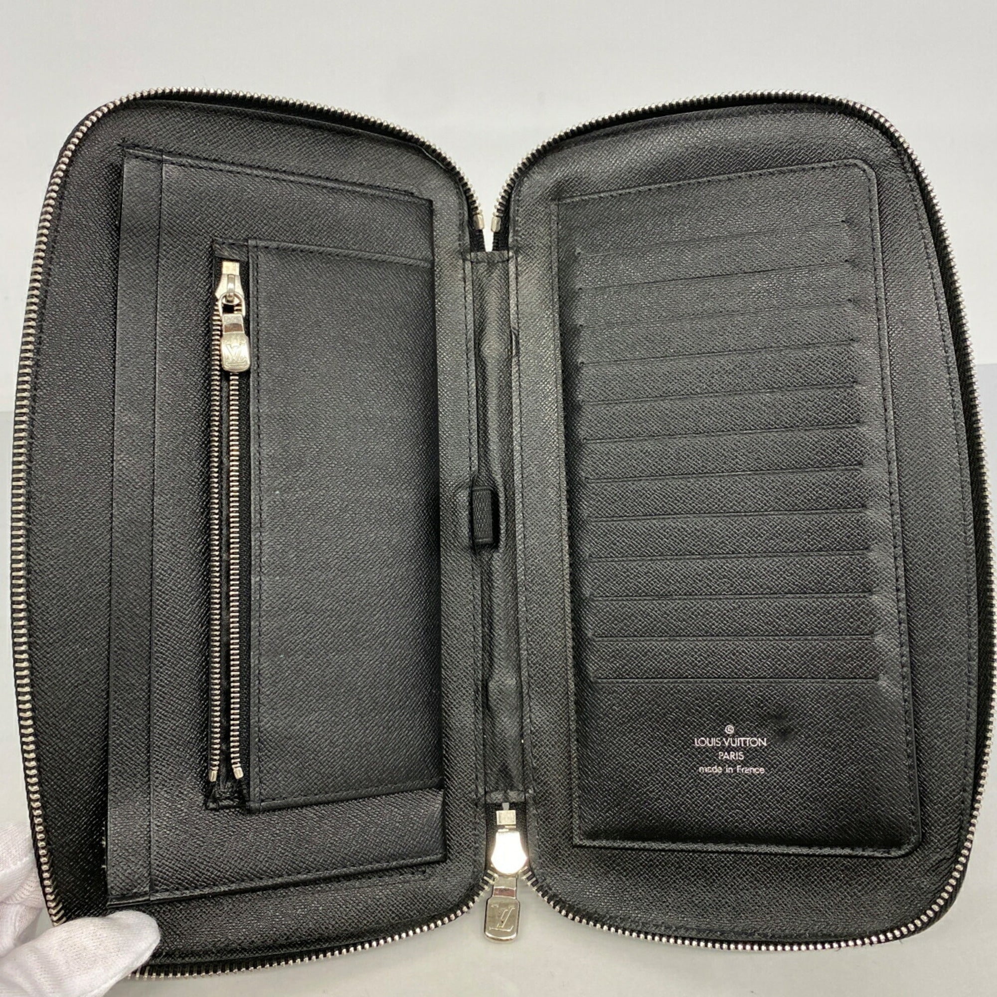Louis Vuitton Noir Long Wallet (Bi-Fold) (Pre-Owned)