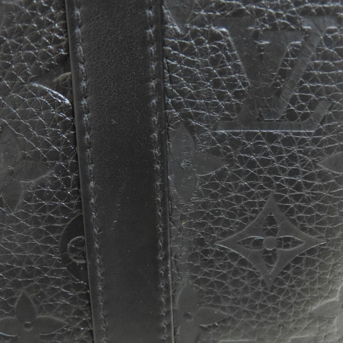 Louis Vuitton Black Leather Handbag (Pre-Owned)
