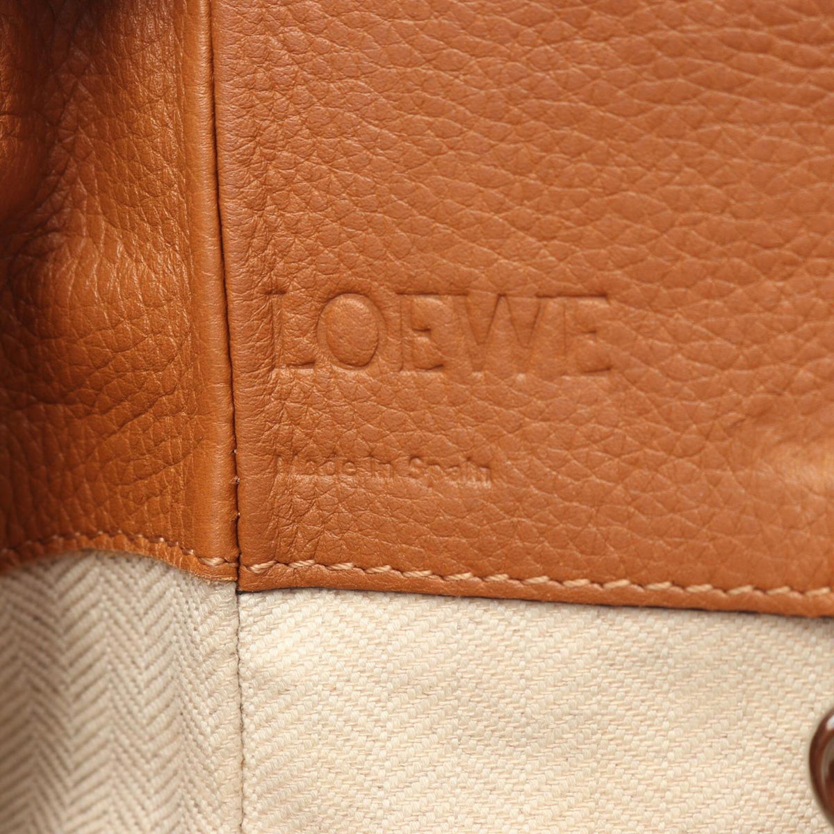 Loewe Brown Leather Handbag (Pre-Owned)