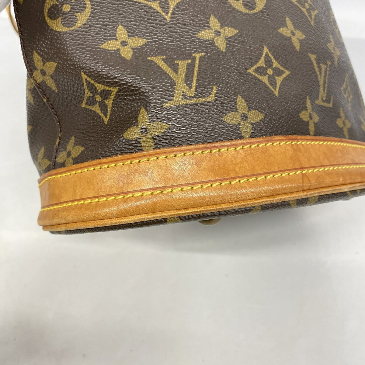 Louis Vuitton Brown Tote Bag (Pre-Owned)