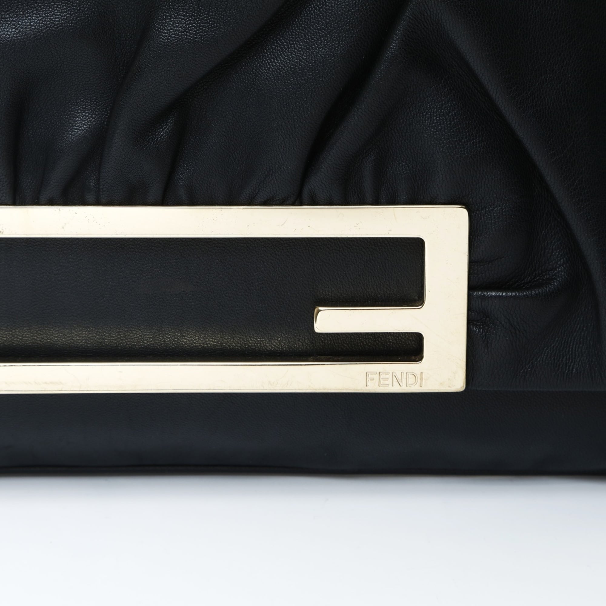 Fendi Black Leather Shoulder Bag (Pre-Owned)