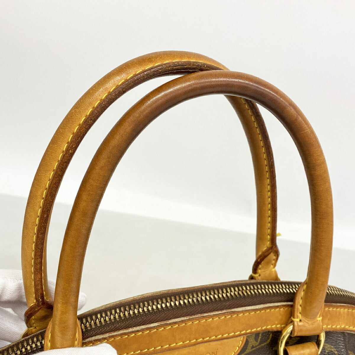 Louis Vuitton Brown Handbag (Pre-Owned)