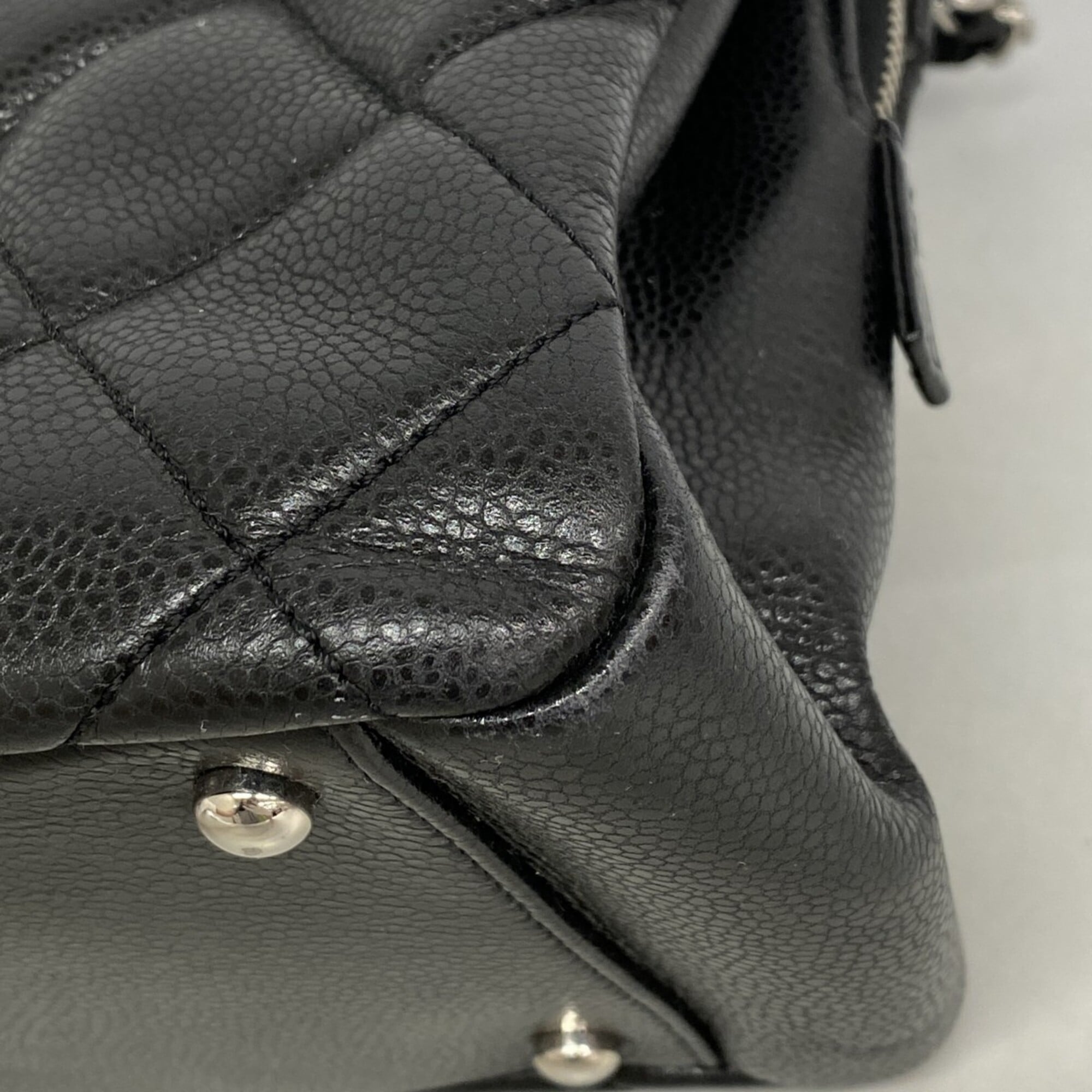 Chanel Black Grained Calfskin Shoulder Bag (Pre-Owned)