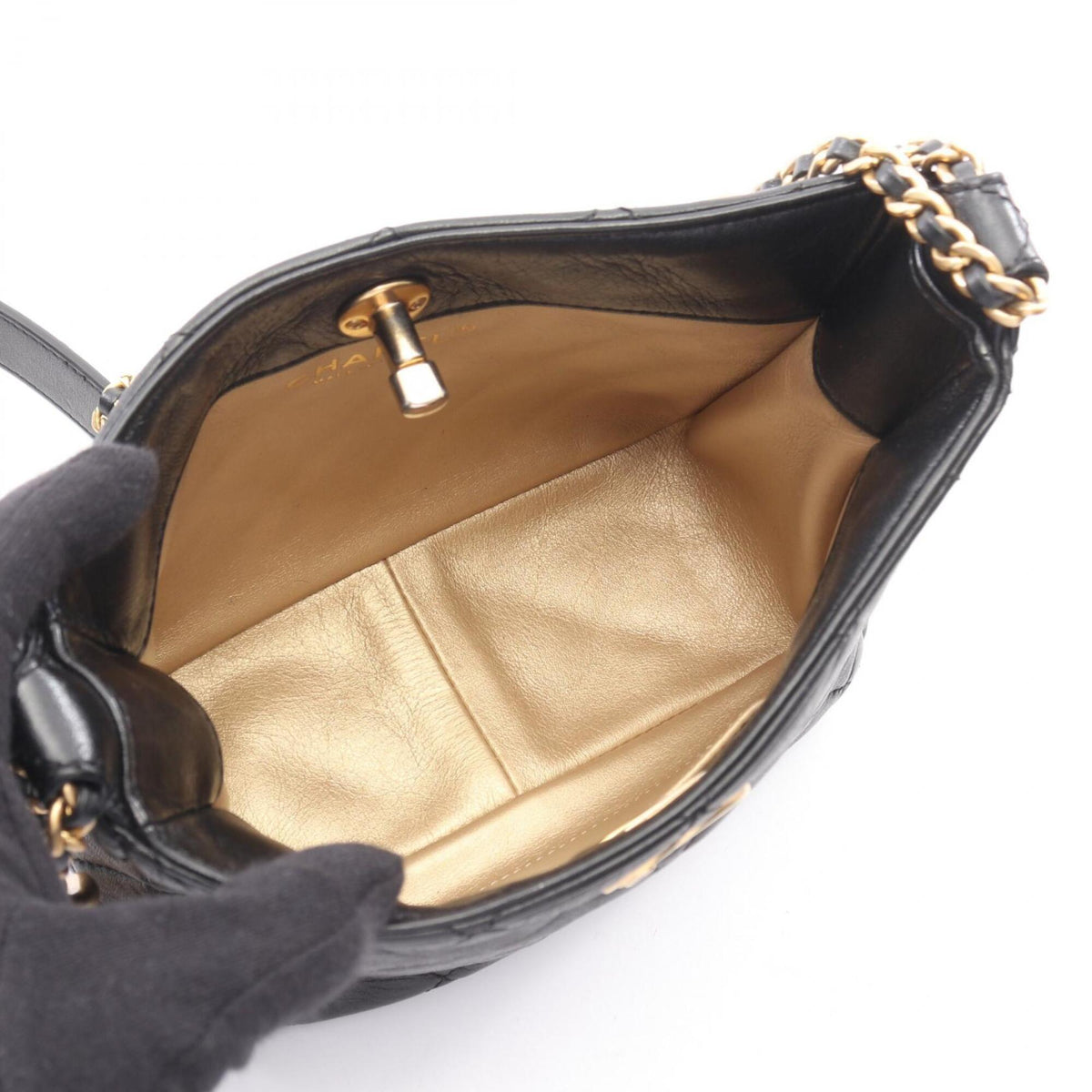 Chanel Black Leather Handbag Shoulder Bag (Pre-Owned)