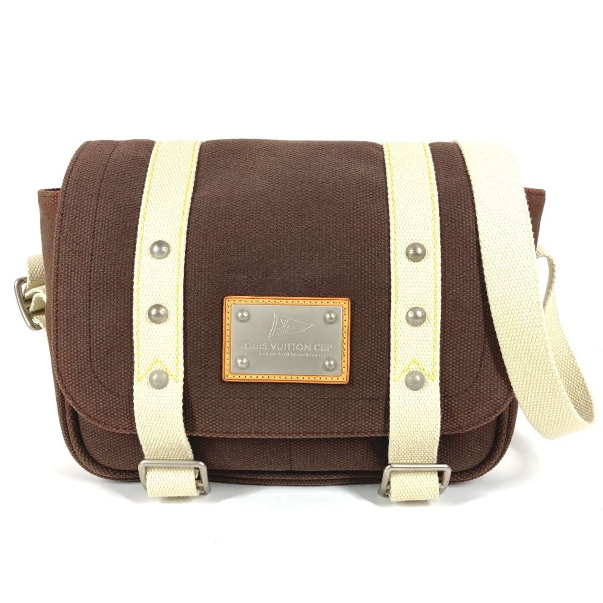 Louis Vuitton Brown Canvas Shoulder Bag (Pre-Owned)