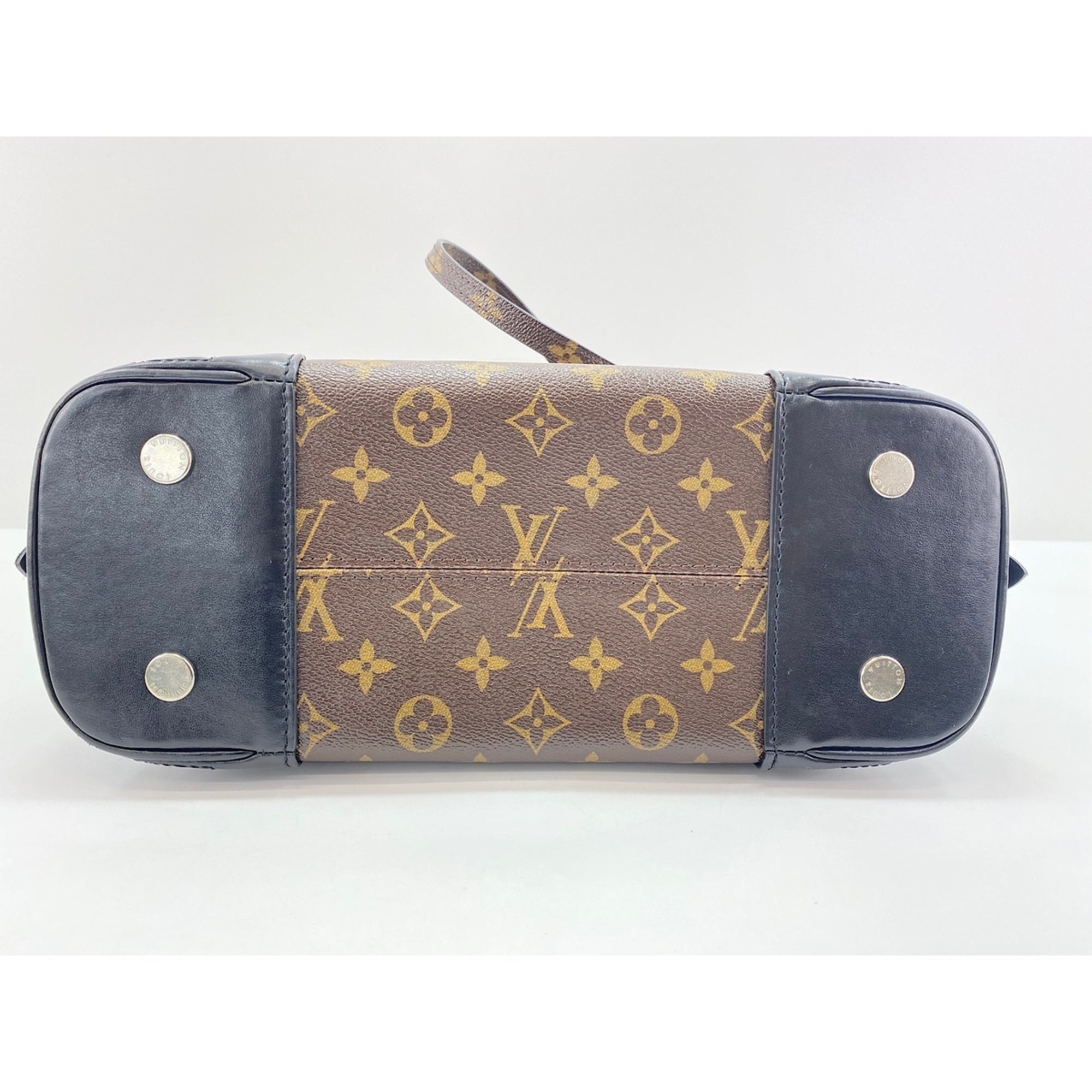 Louis Vuitton Brown Handbag (Pre-Owned)