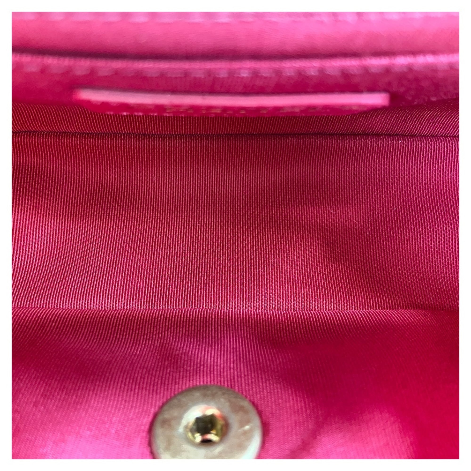 Chanel Matelasse Pink Shoulder Bag (Pre-Owned)