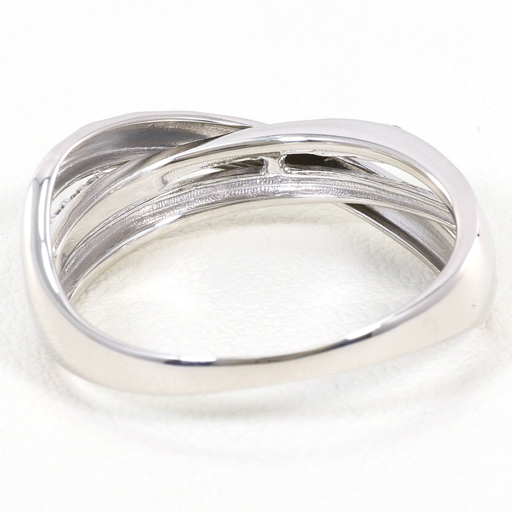 Unbranded White Gold White Gold (10K) Band Ring (Pre-Owned)