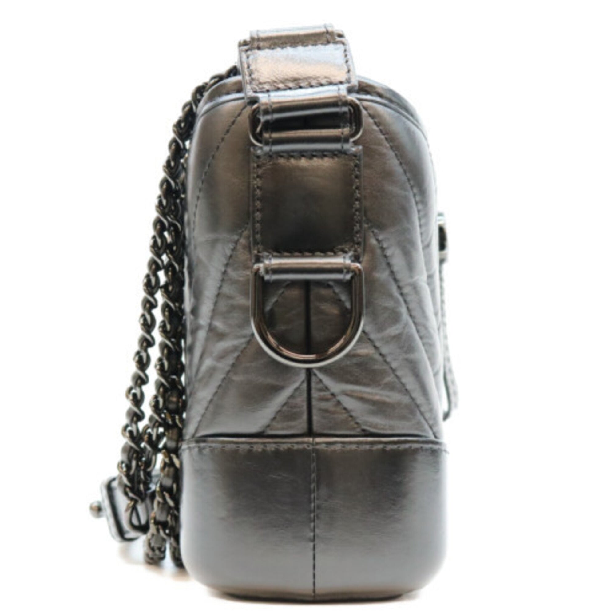 Chanel Black Leather Shoulder Bag (Pre-Owned)