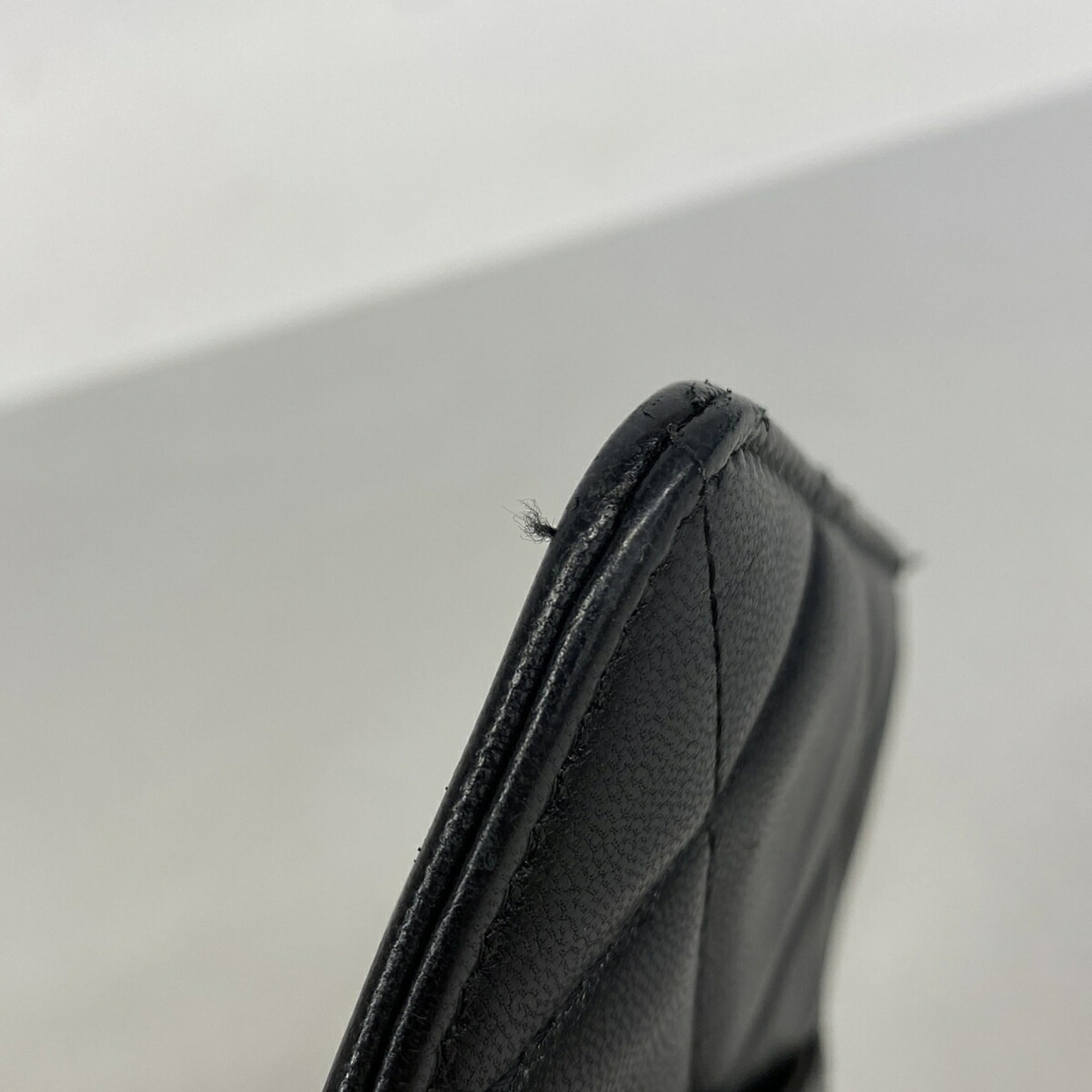 Chanel Black Leather Long Wallet (Bi-Fold) (Pre-Owned)