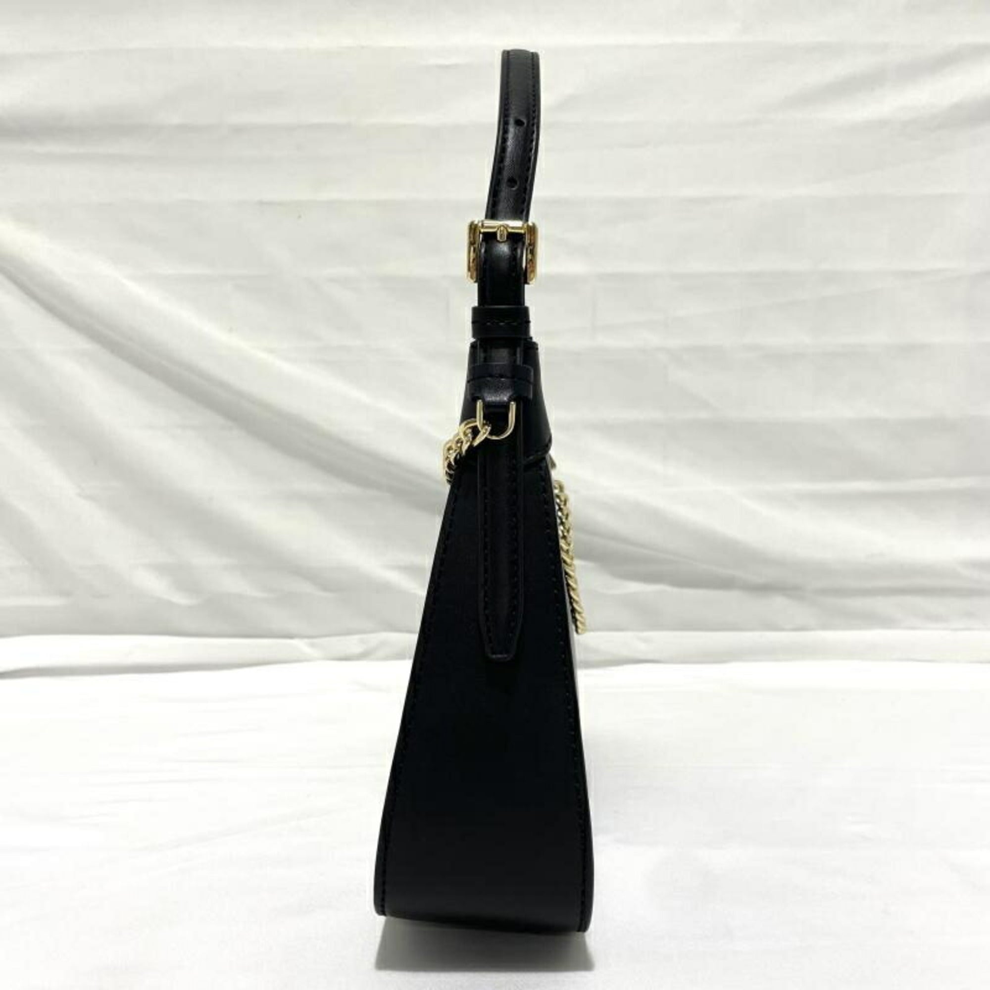 Michael Kors Black Handbag (Pre-Owned)