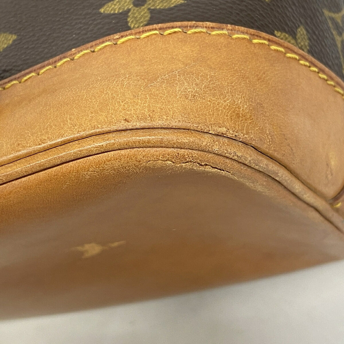 Louis Vuitton Brown Handbag (Pre-Owned)