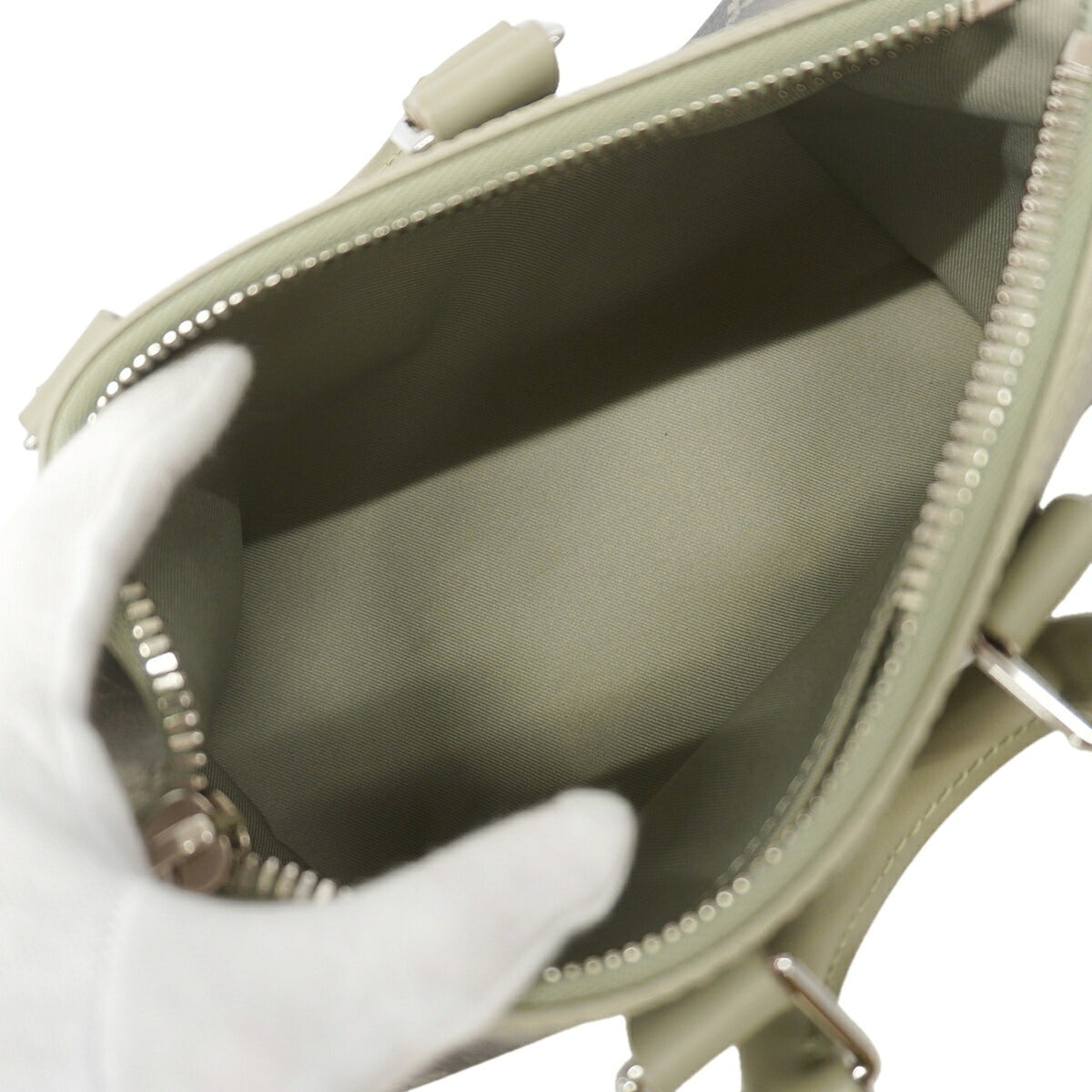 Louis Vuitton Green Handbag (Pre-Owned)