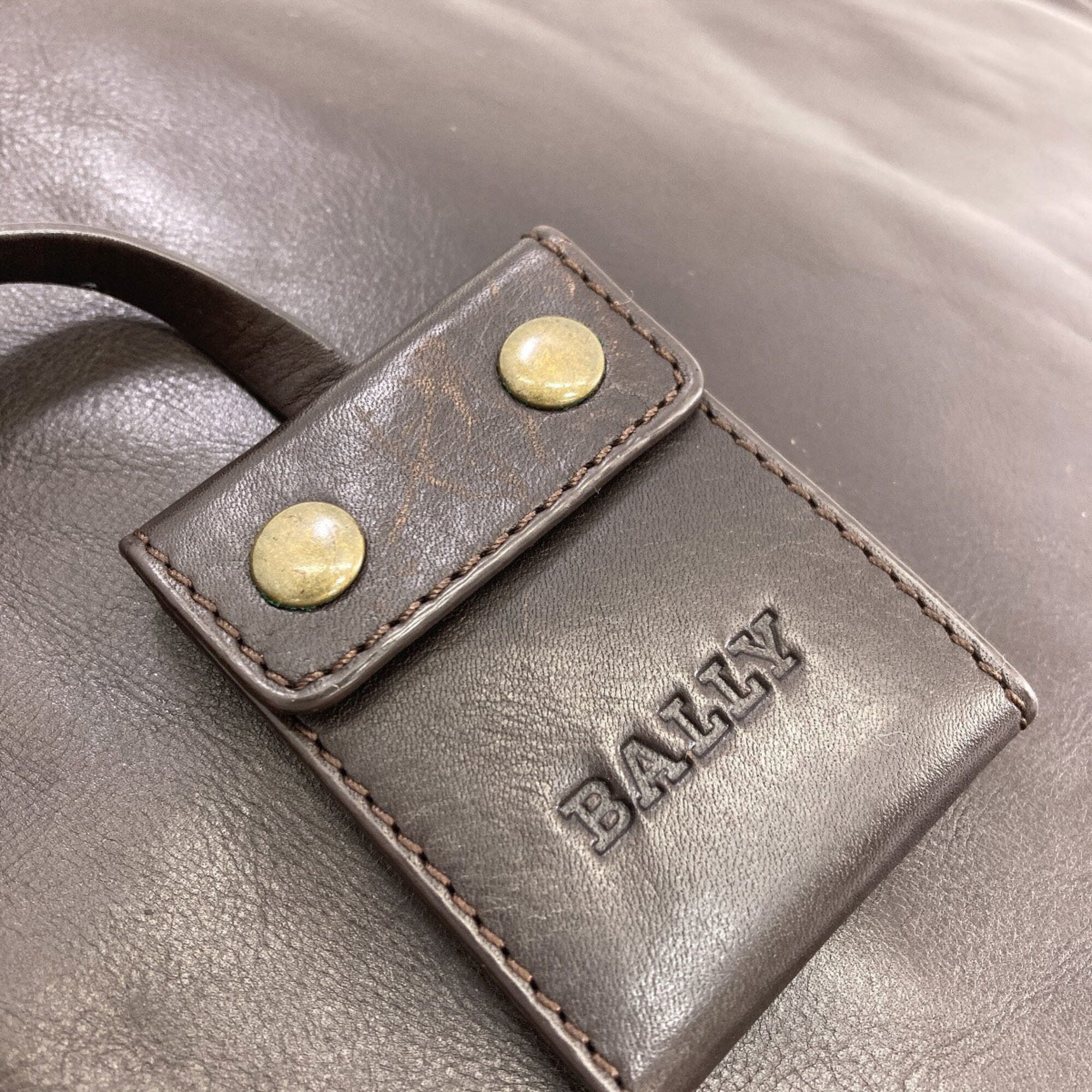 Bally Brown Leather Shoulder Bag (Pre-Owned)