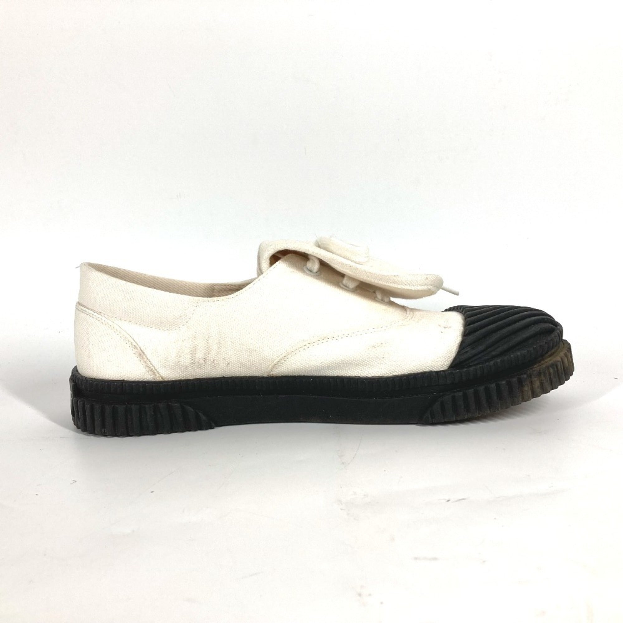 Loewe Black White Sneakers (Pre-Owned)