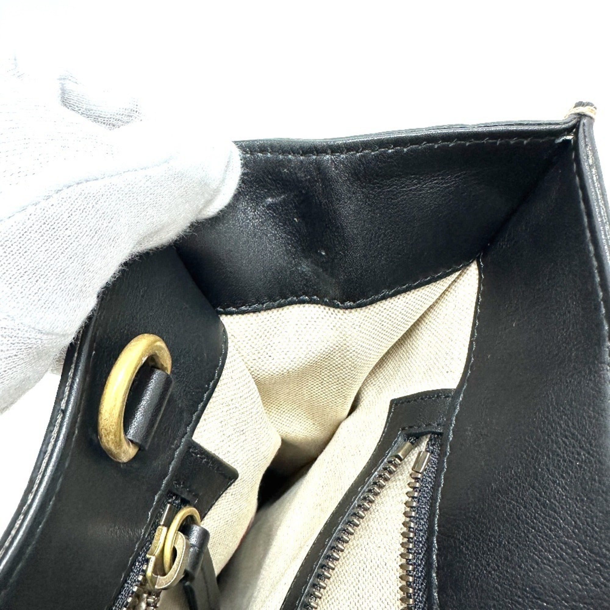 Gucci Beige Gg Supreme Handbag Shoulder Bag (Pre-Owned)
