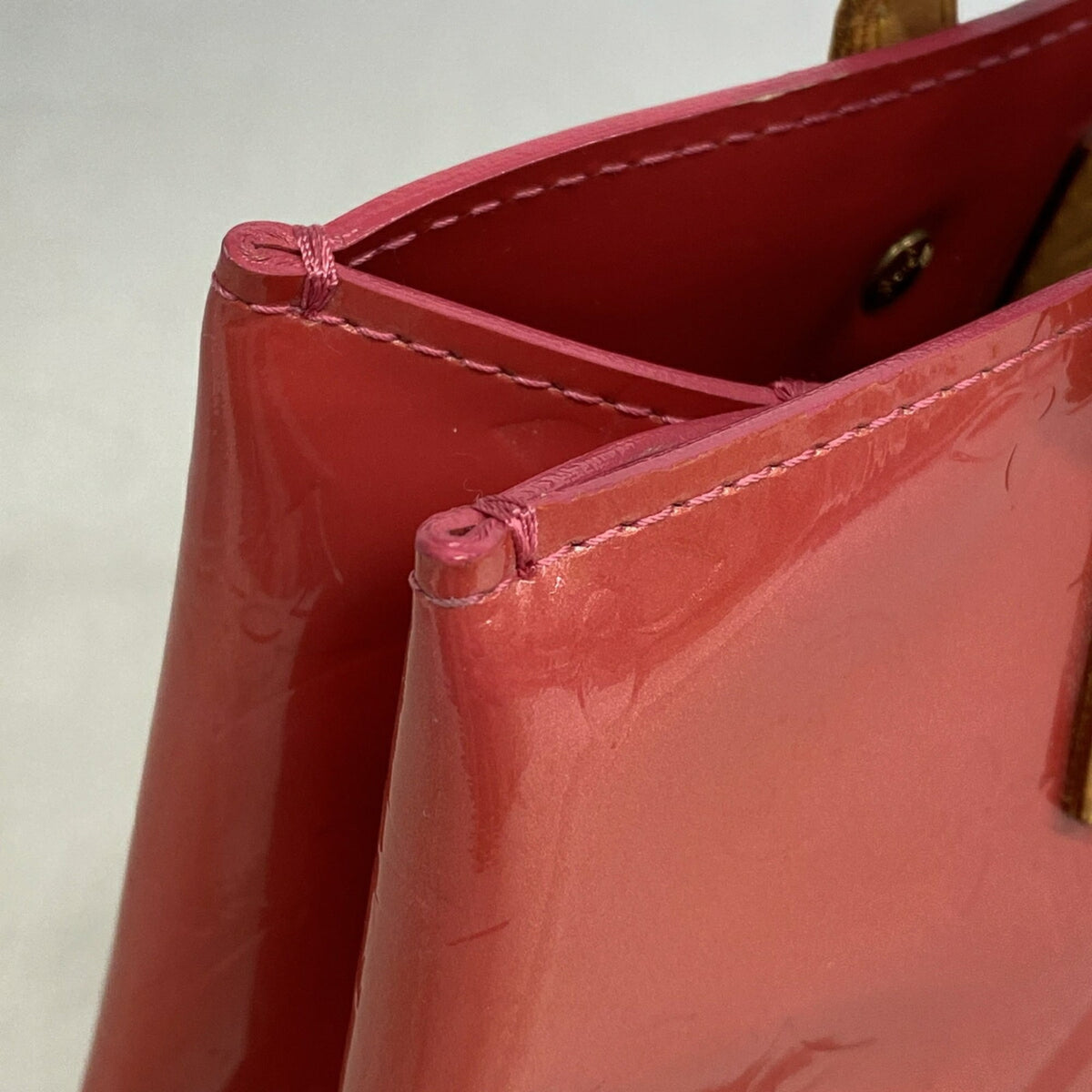 Louis Vuitton Framboise Handbag (Pre-Owned)