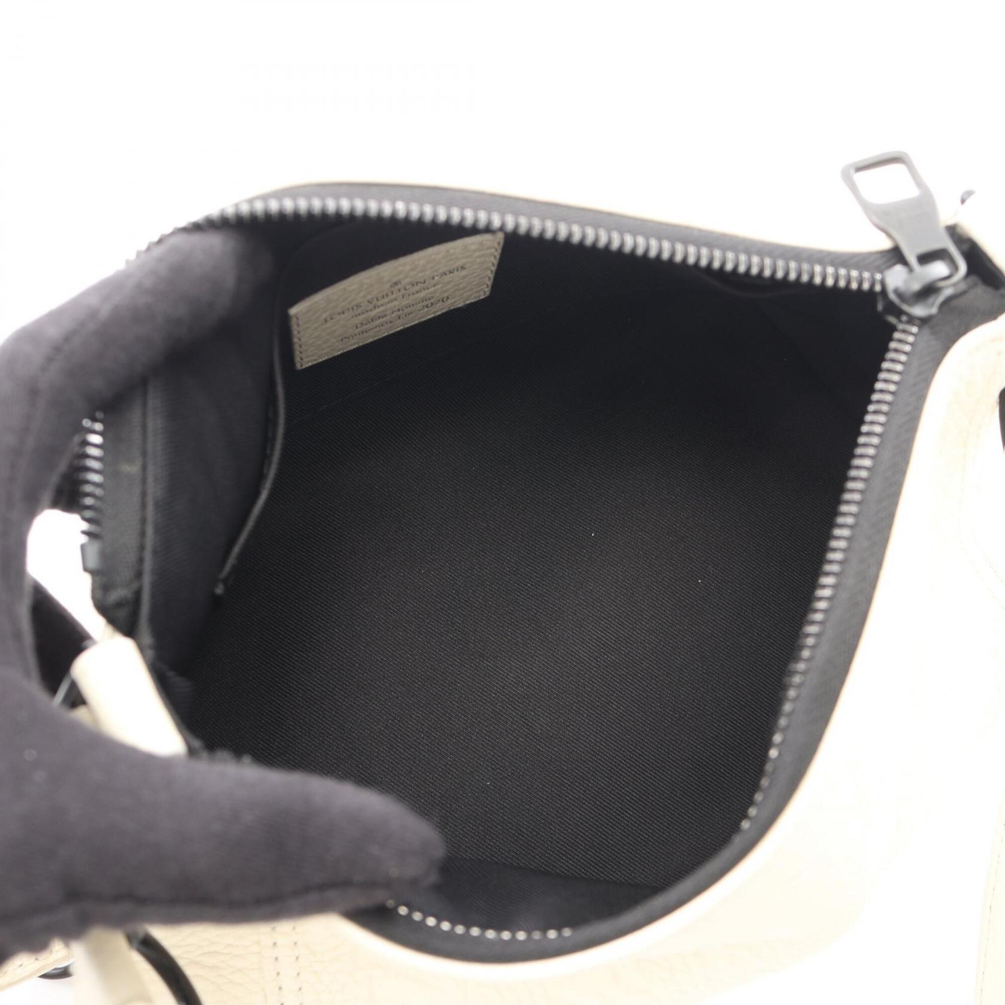 Louis Vuitton White Monogram Leather Handbag Shoulder Bag (Pre-Owned)