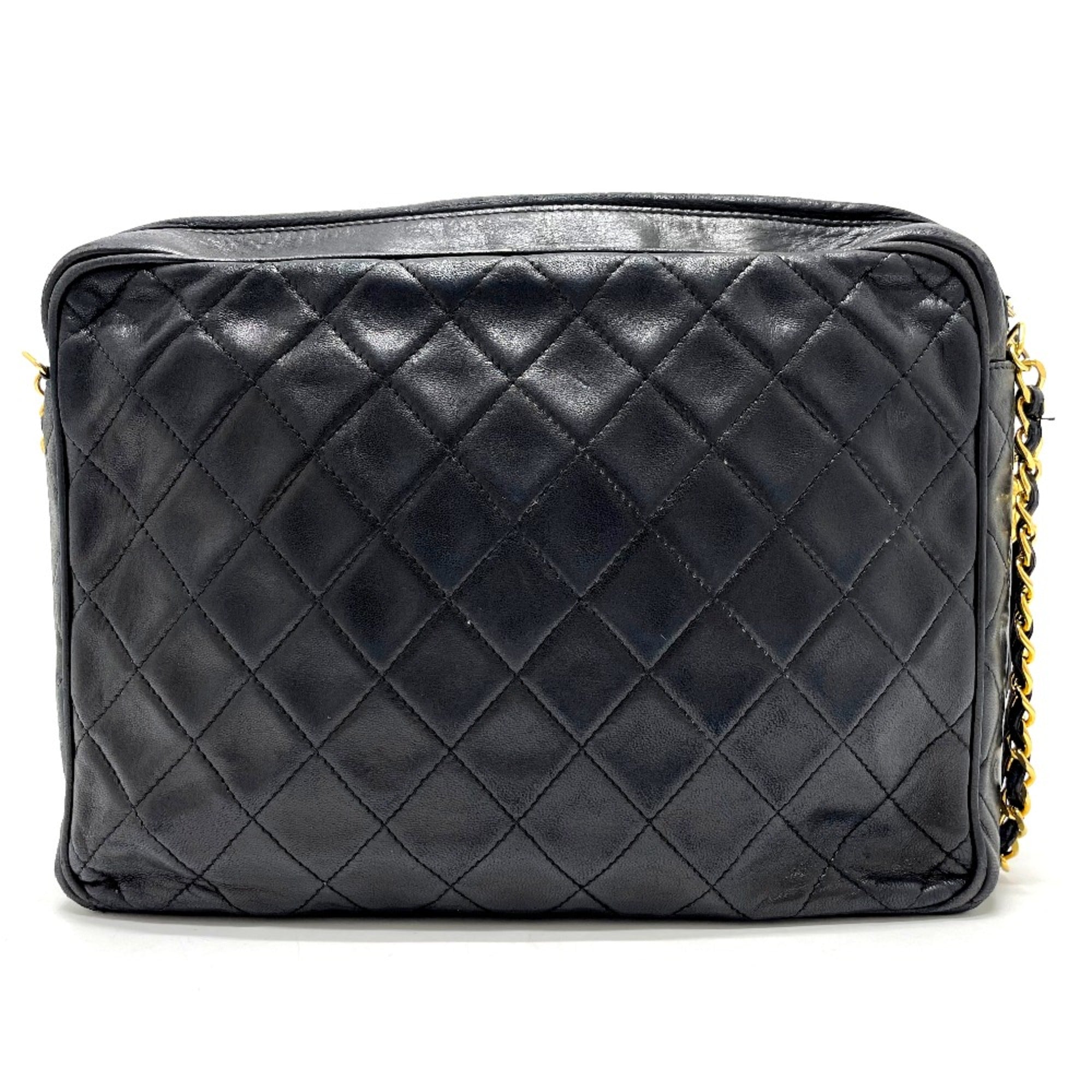 Chanel Black Leather Shoulder Bag (Pre-Owned)