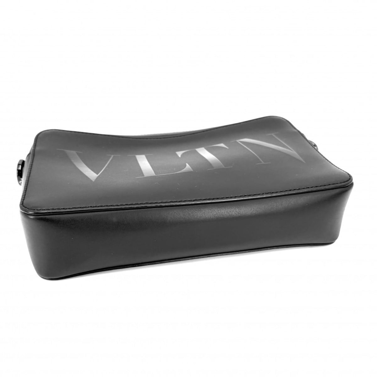 Valentino Garavani Black Leather Shoulder Bag (Pre-Owned)