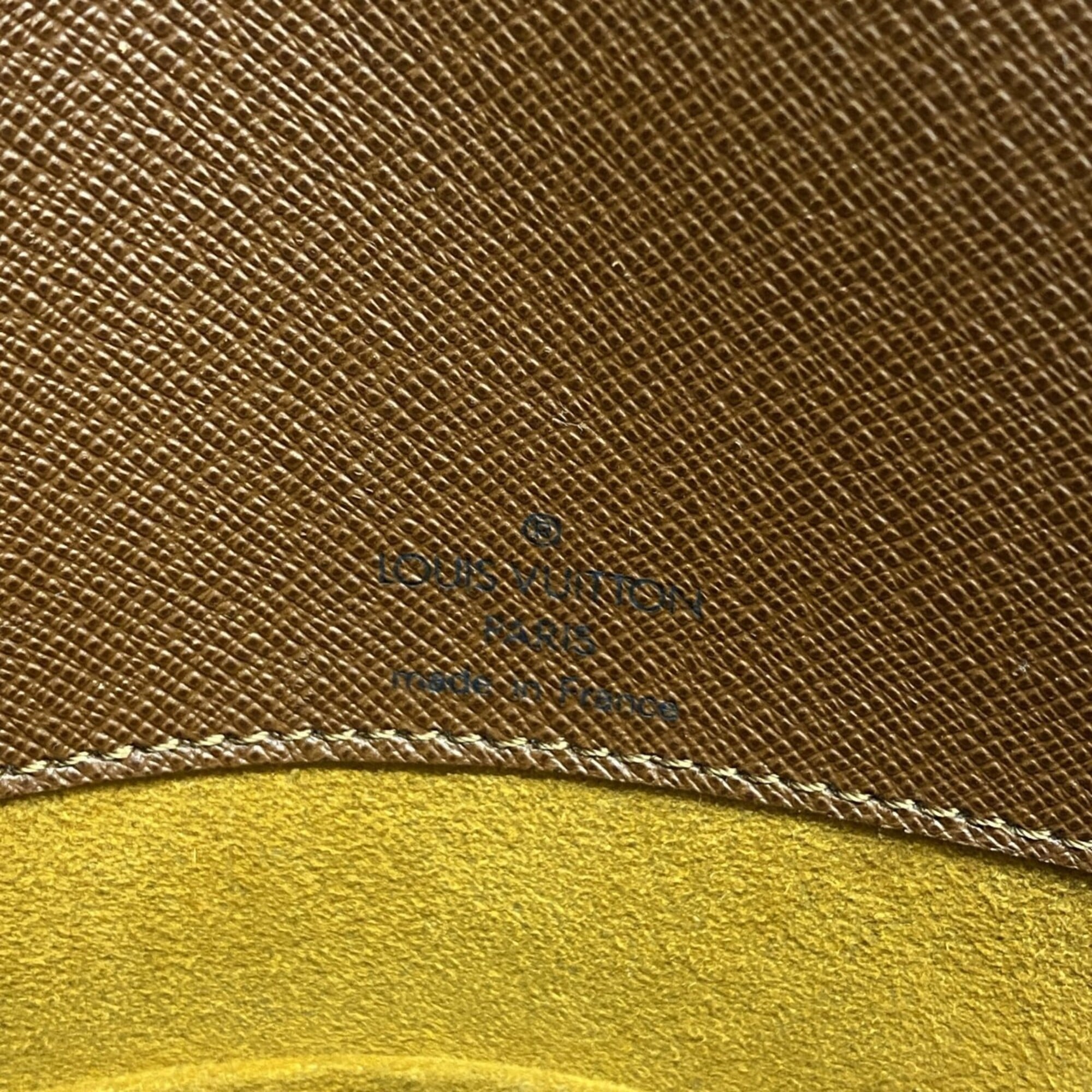 Louis Vuitton Brown Shoulder Bag (Pre-Owned)