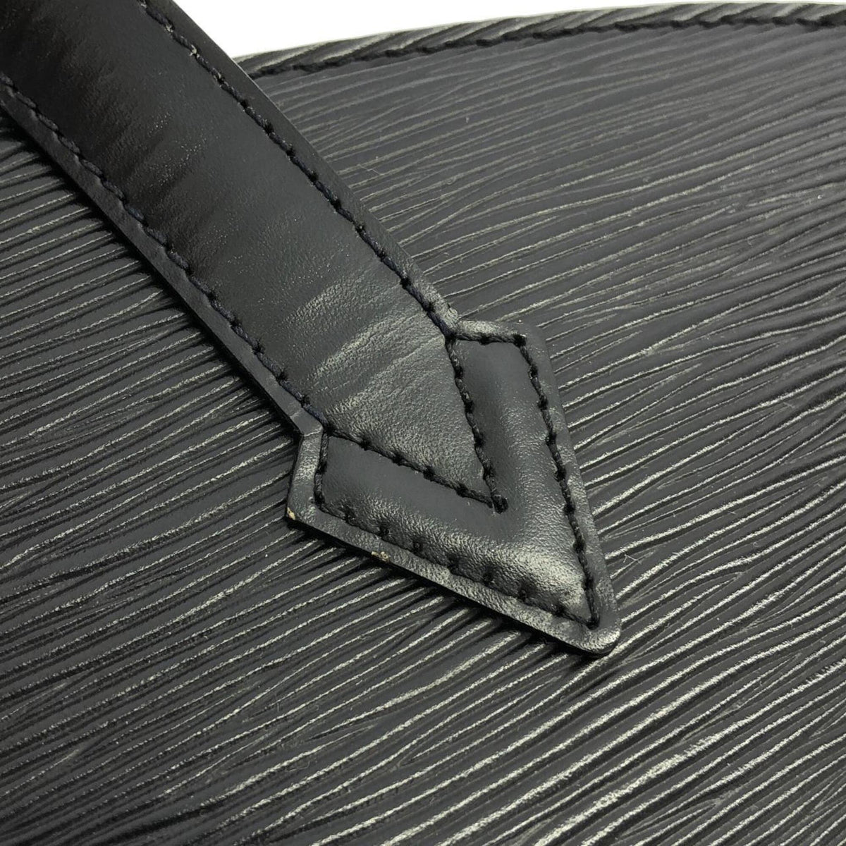Louis Vuitton Black Leather Handbag (Pre-Owned)