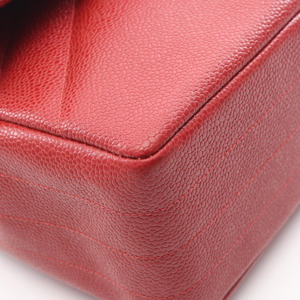 Chanel Red Color Leather Shoulder Bag (Pre-Owned)