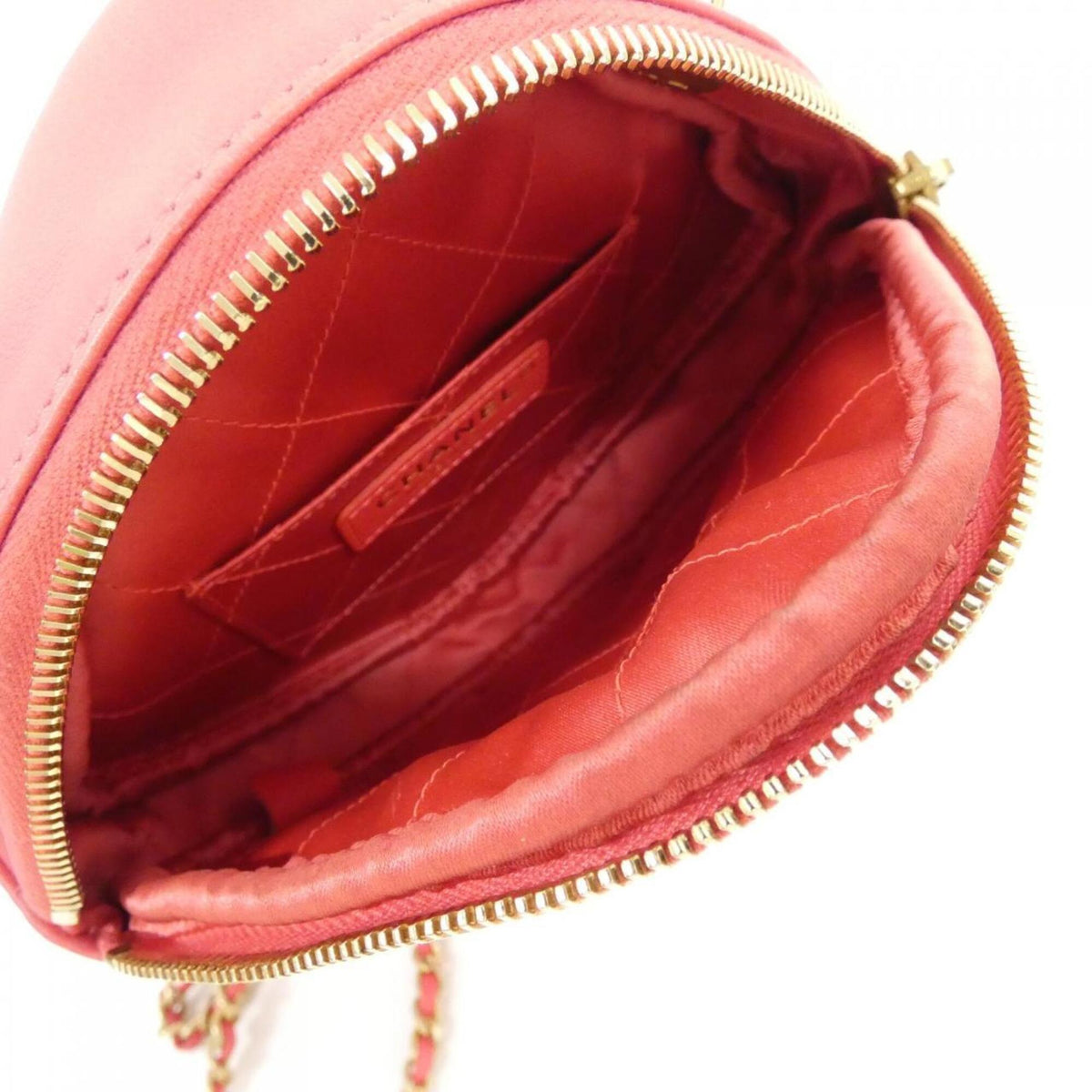 Chanel Pink Leather Shoulder Bag (Pre-Owned)