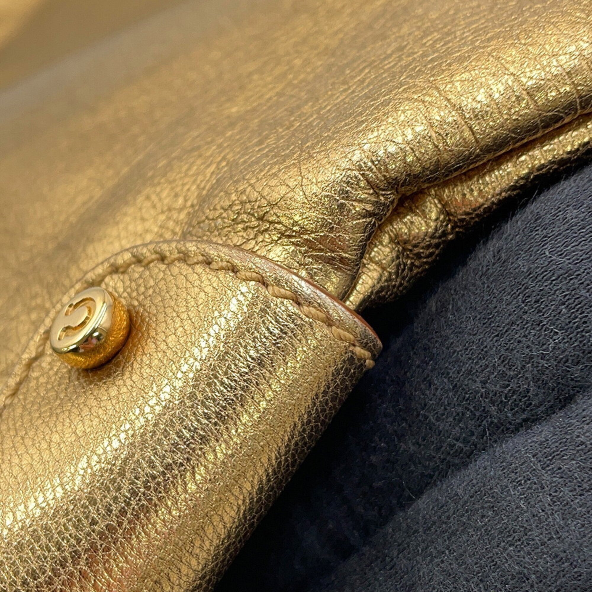 Salvatore Ferragamo Gold Leather Handbag Shoulder Bag (Pre-Owned)