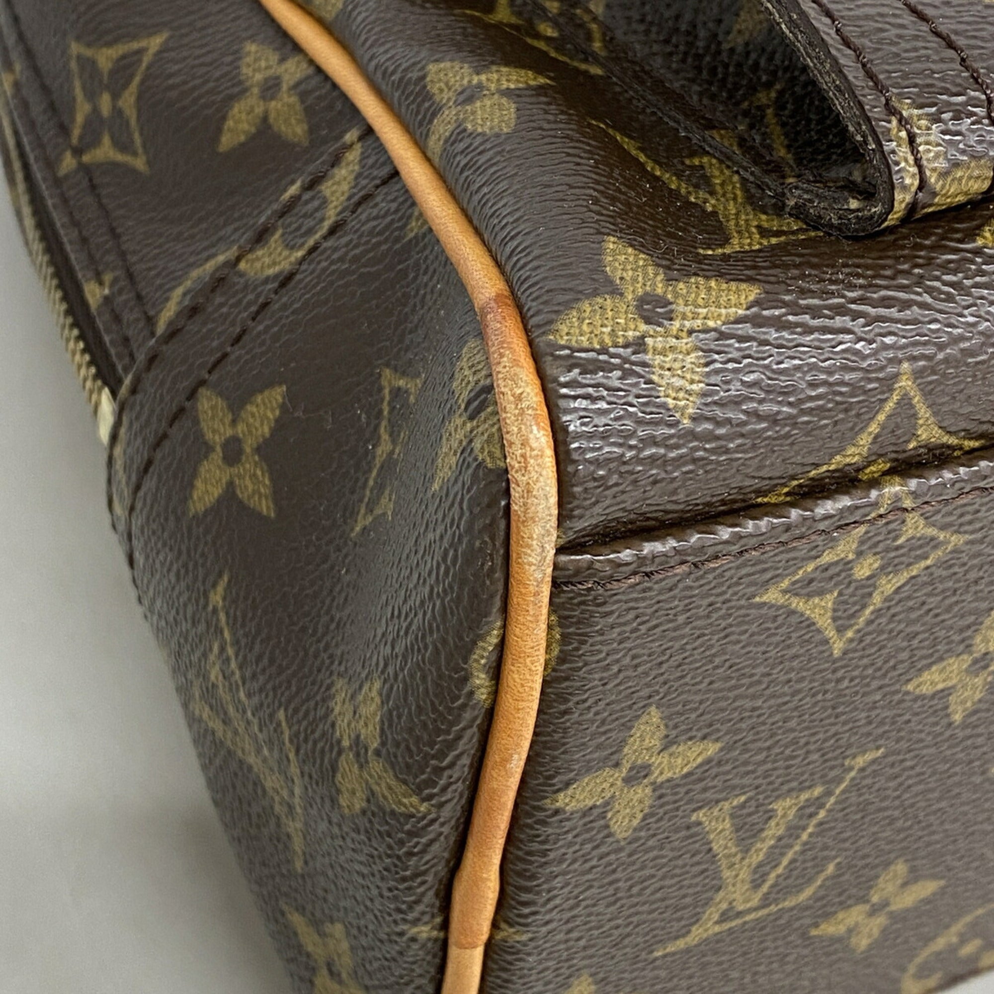 Louis Vuitton Brown Handbag (Pre-Owned)
