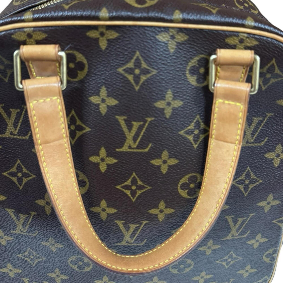 Louis Vuitton Brown Monogram Canvas Handbag (Pre-Owned)