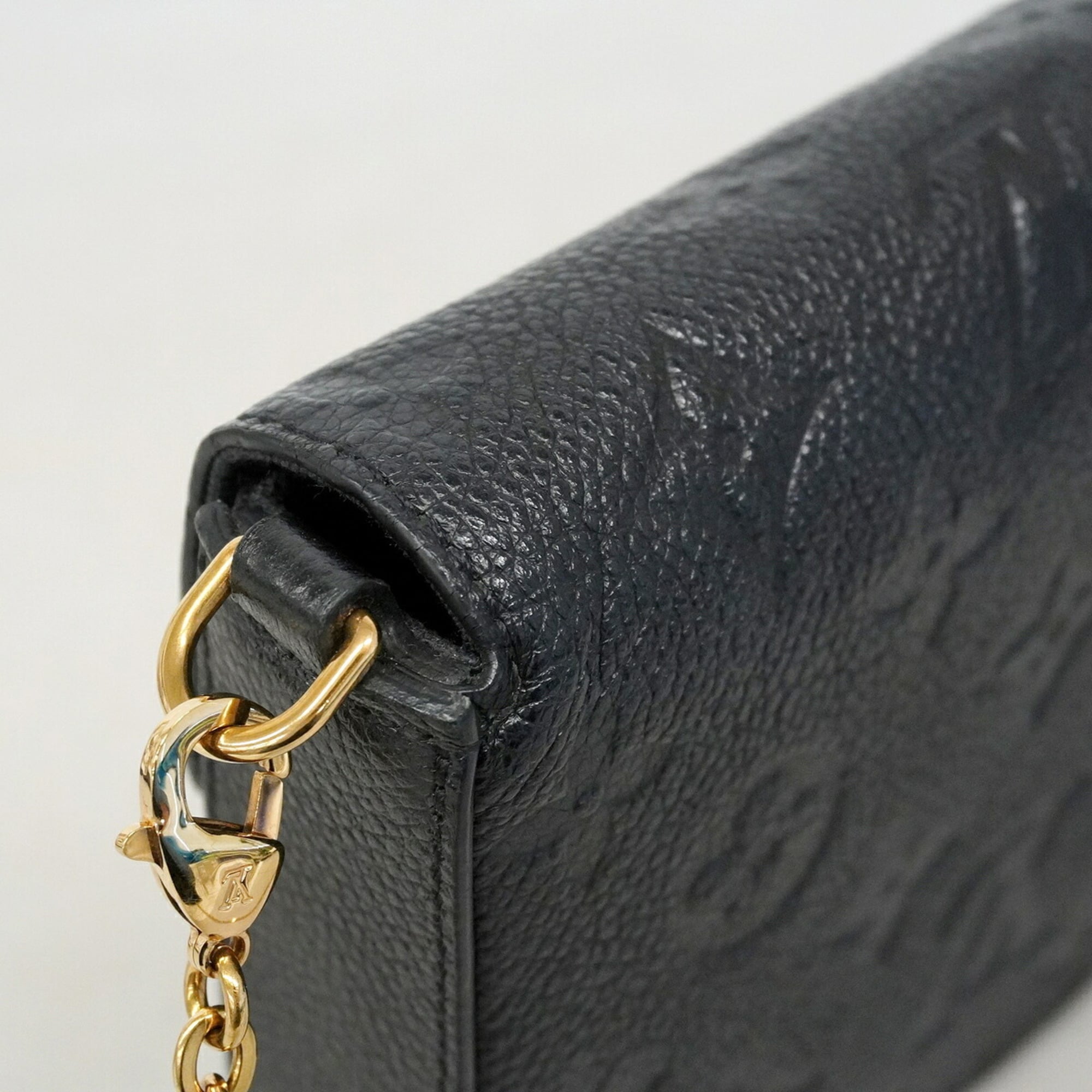 Louis Vuitton Noir Chain/Shoulder Wallet (Pre-Owned)
