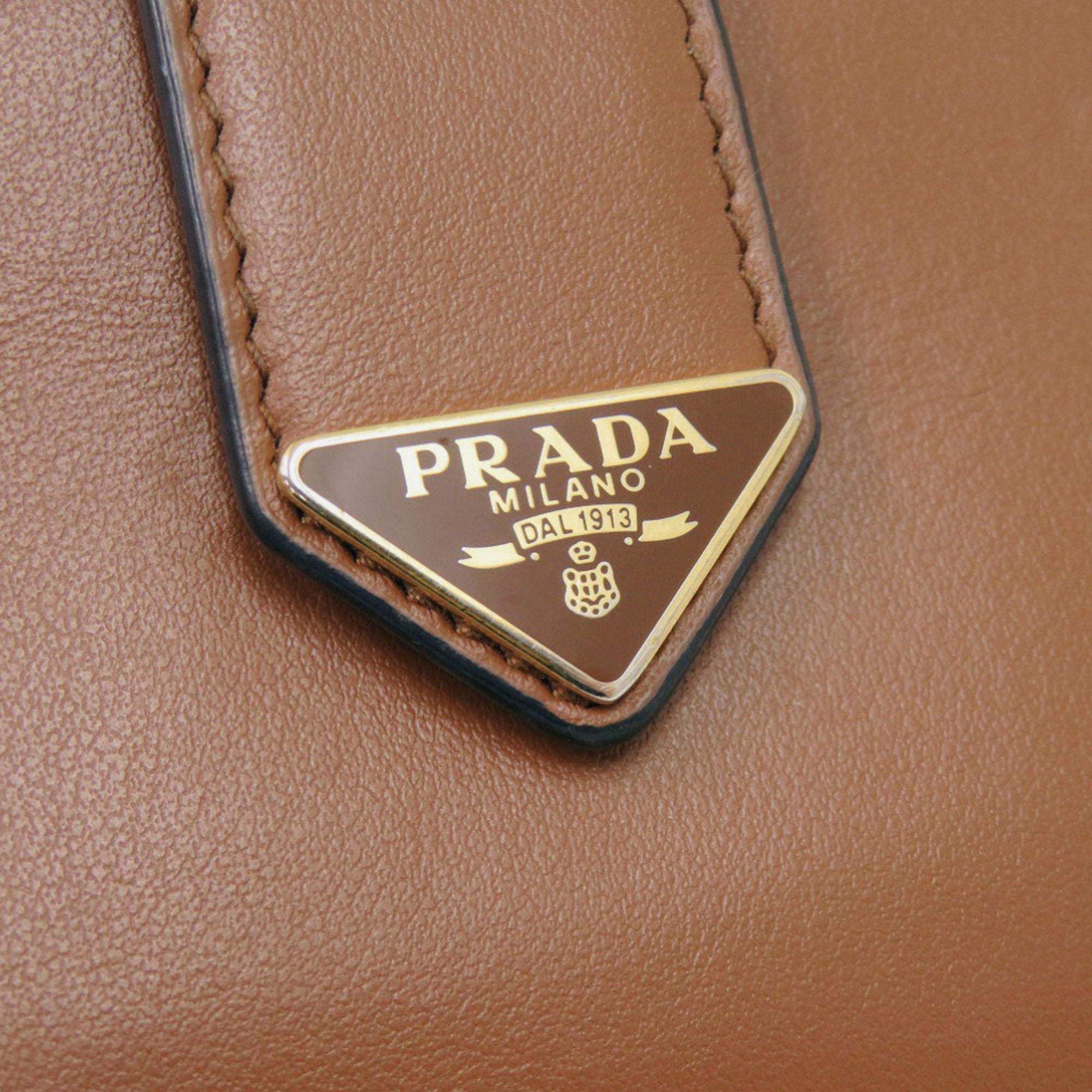 Prada Brown Leather Long Wallet (Bi-Fold) (Pre-Owned)