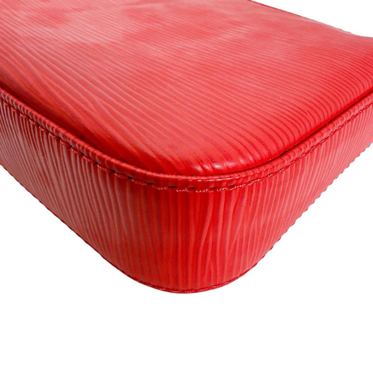 Louis Vuitton Red Color Epi Leather Pochette Pouch (Pre-Owned)