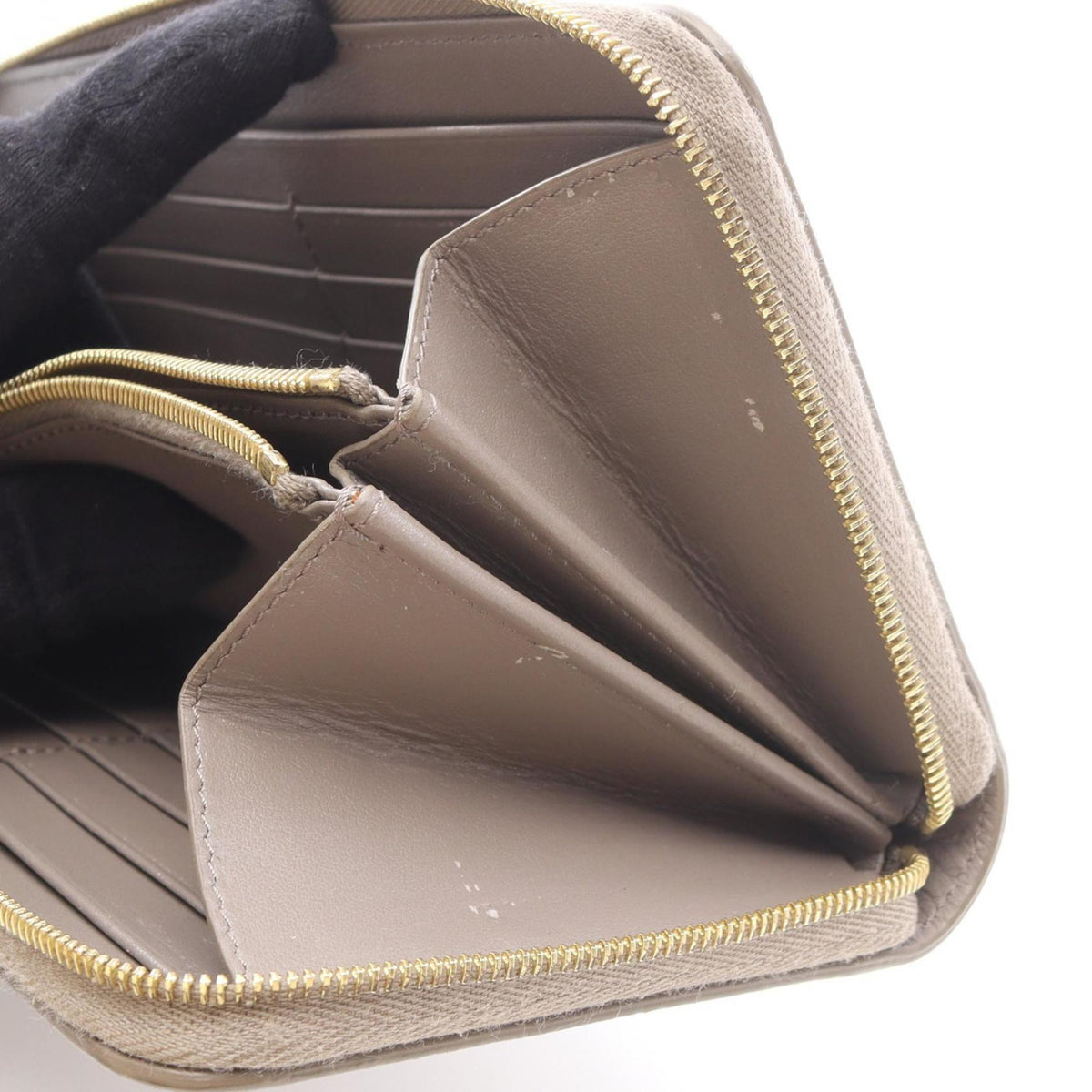 Celine Beige Leather Long Wallet (Bi-Fold) (Pre-Owned)