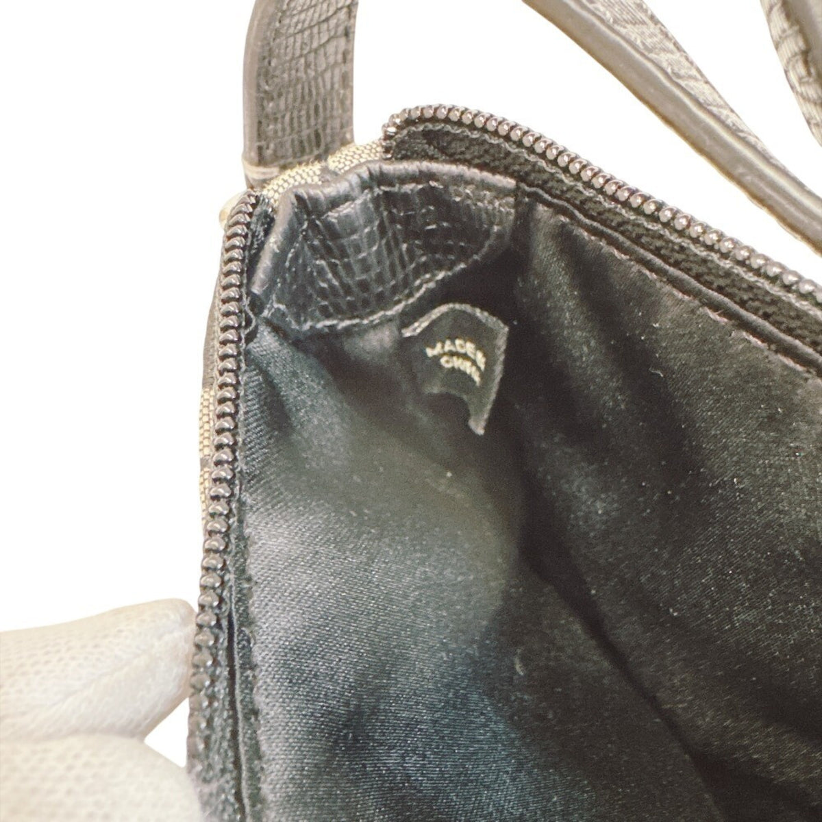 Coach Black Canvas Shoulder Bag (Pre-Owned)