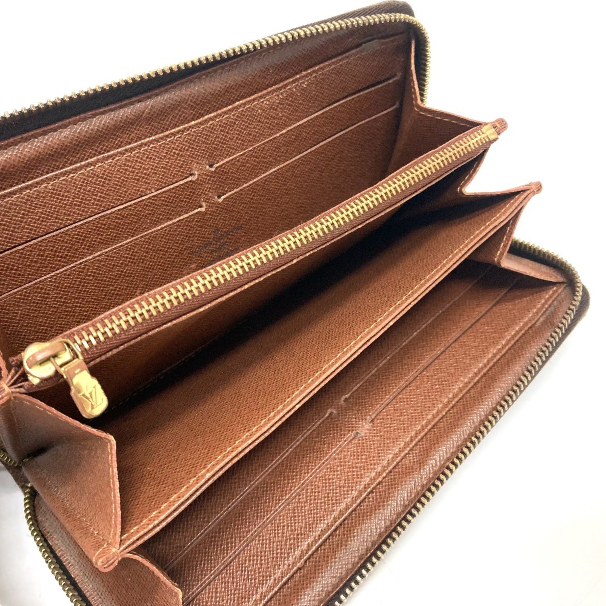 Louis Vuitton Brown Other Long Wallet (Bi-Fold) (Pre-Owned)