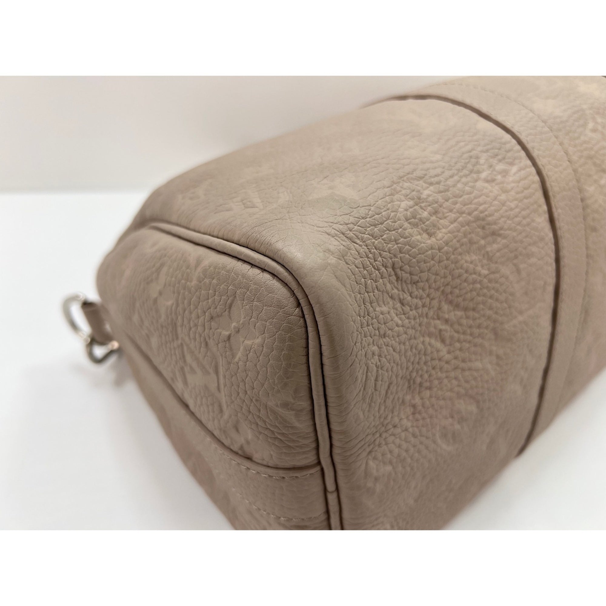 Louis Vuitton Beige Boston Bag (Pre-Owned)