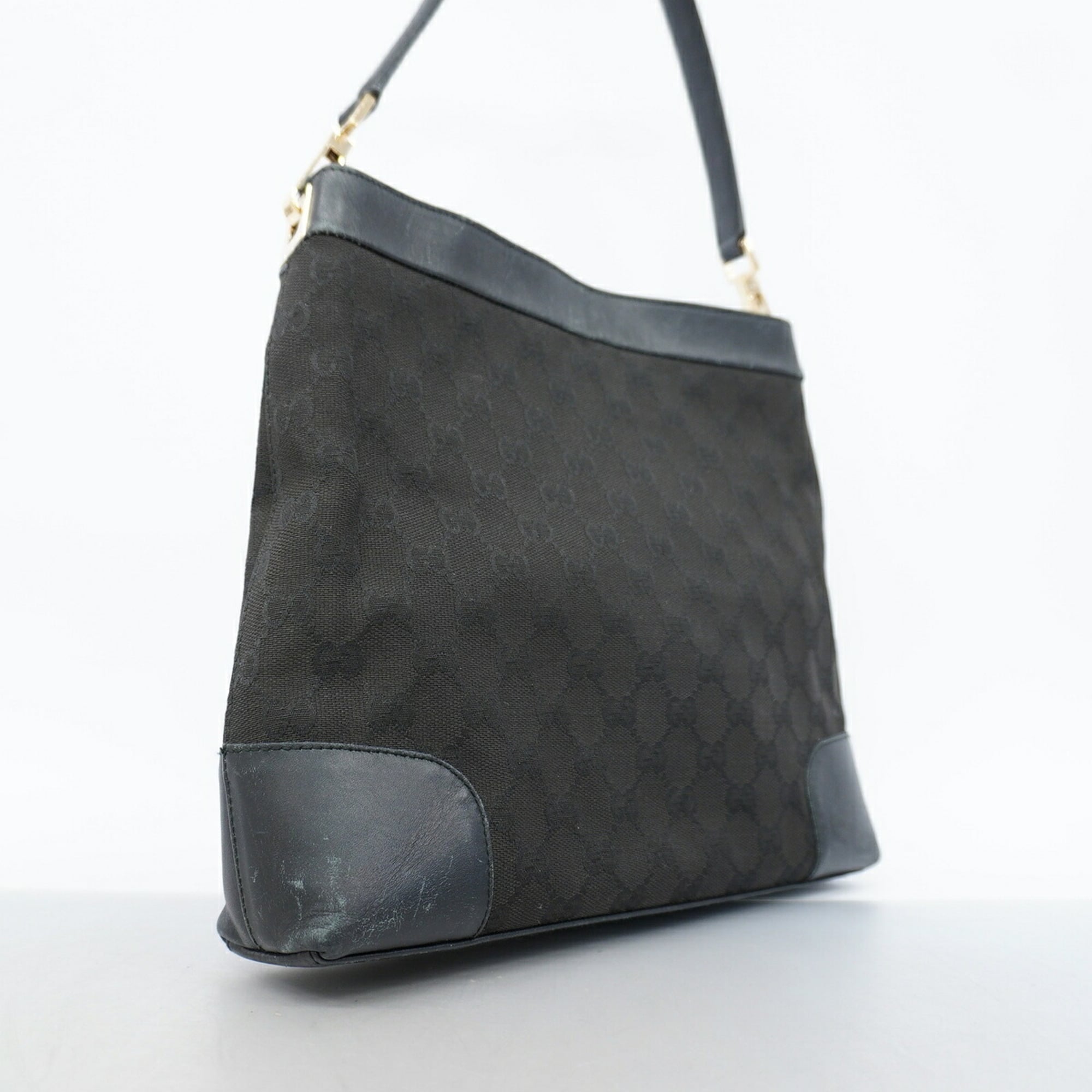 Gucci Black Canvas Shoulder Bag (Pre-Owned)