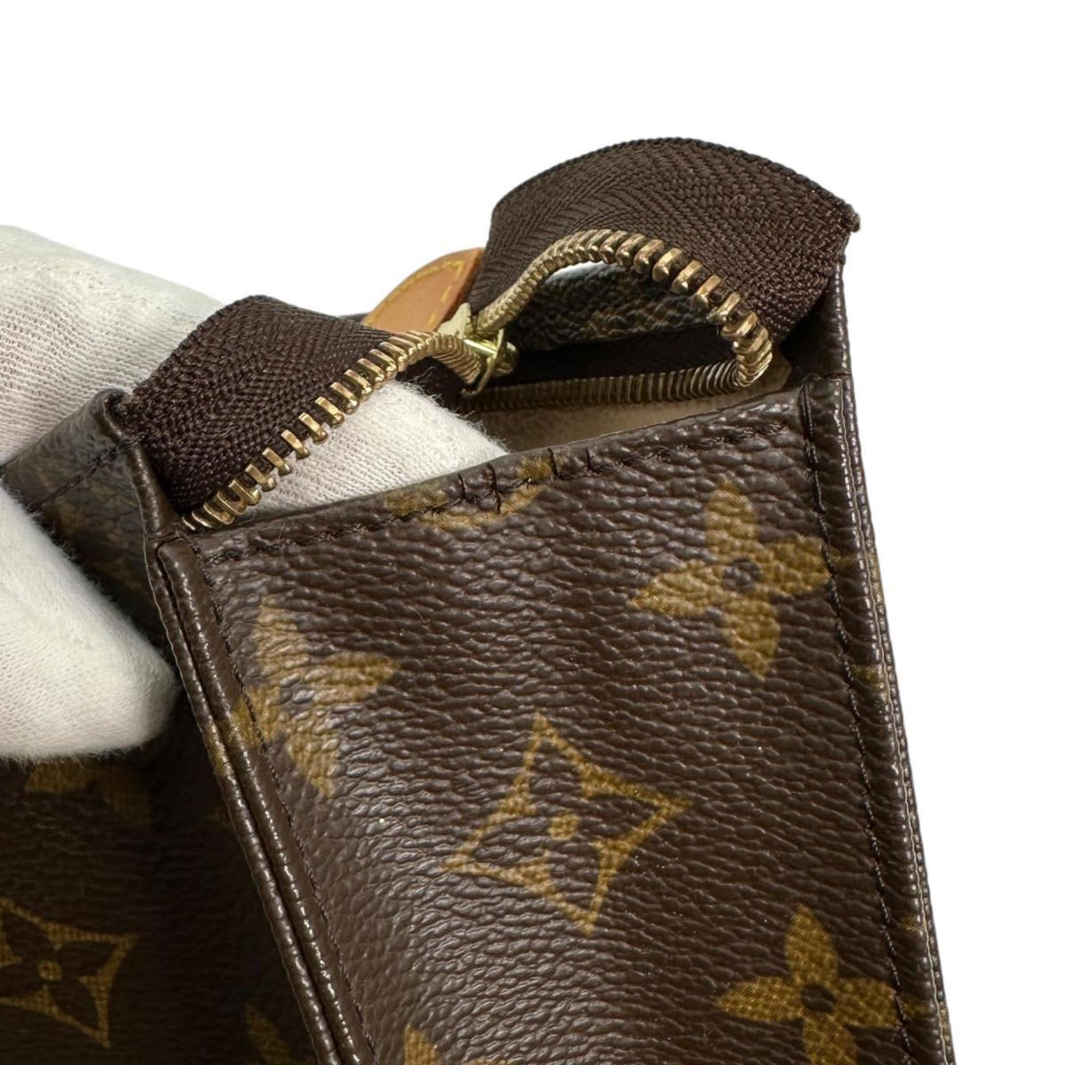 Louis Vuitton Brown Monogram Canvas Pochette Pouch Wash Bag (Pre-Owned)