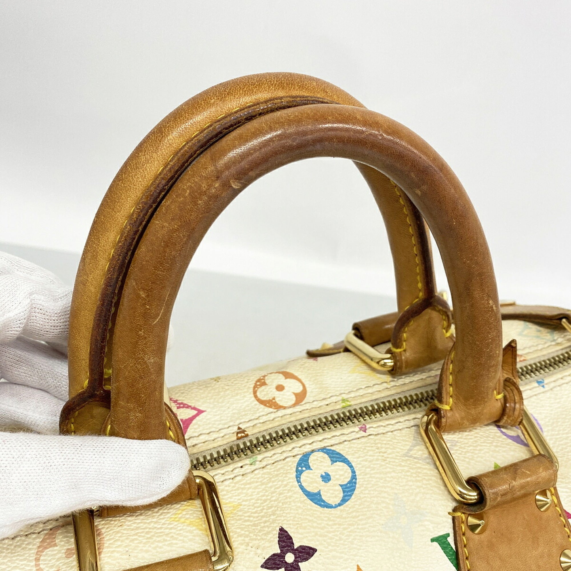Louis Vuitton Blanc Handbag (Pre-Owned)
