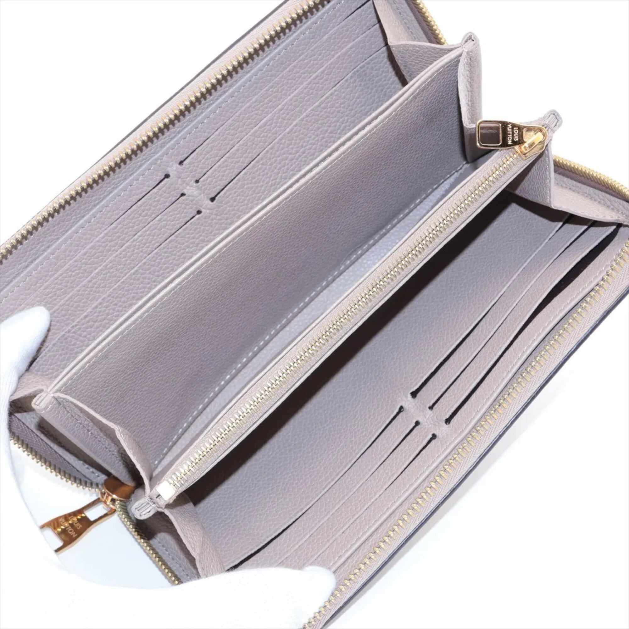 Louis Vuitton Beige Leather Long Wallet (Bi-Fold) (Pre-Owned)