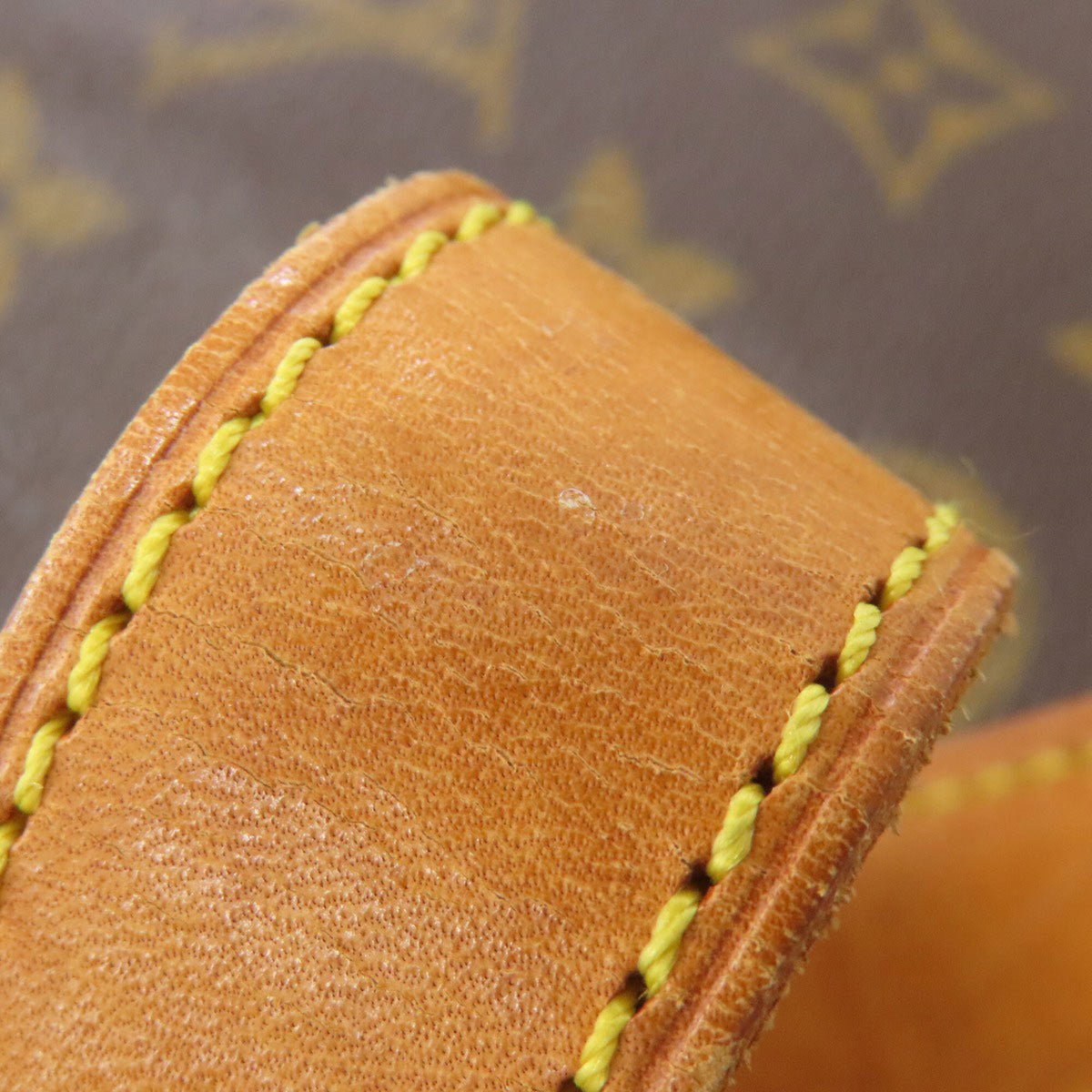 Louis Vuitton Monogram Canvas Shoulder Bag (Pre-Owned)