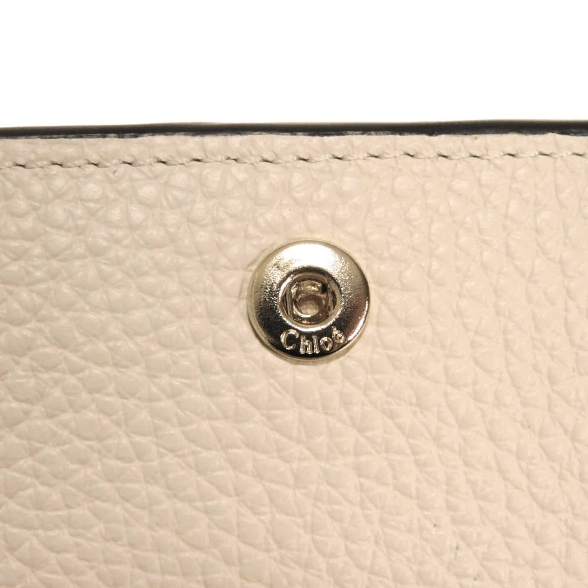 Chloé White Leather Wallet (Bi-Fold) (Pre-Owned)