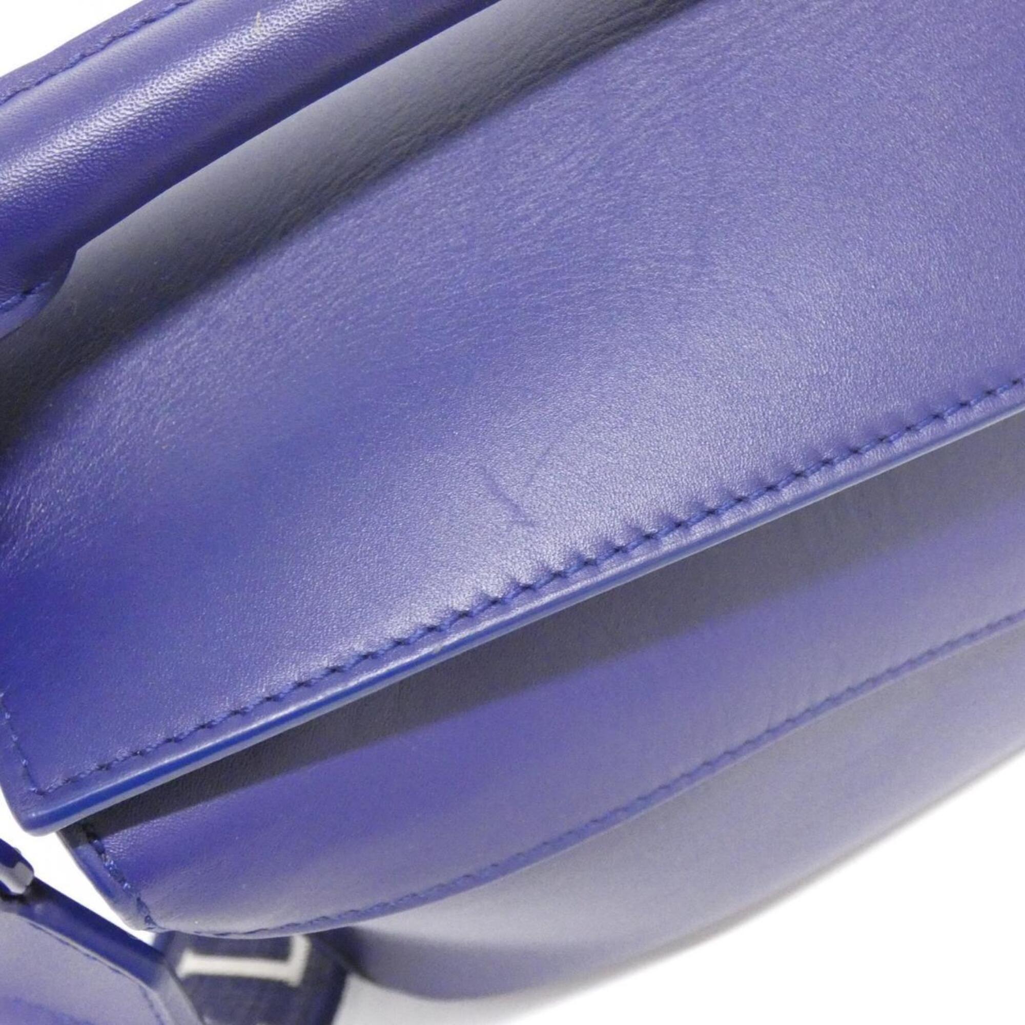 Loewe Deep Purple Purple Leather Handbag (Pre-Owned)