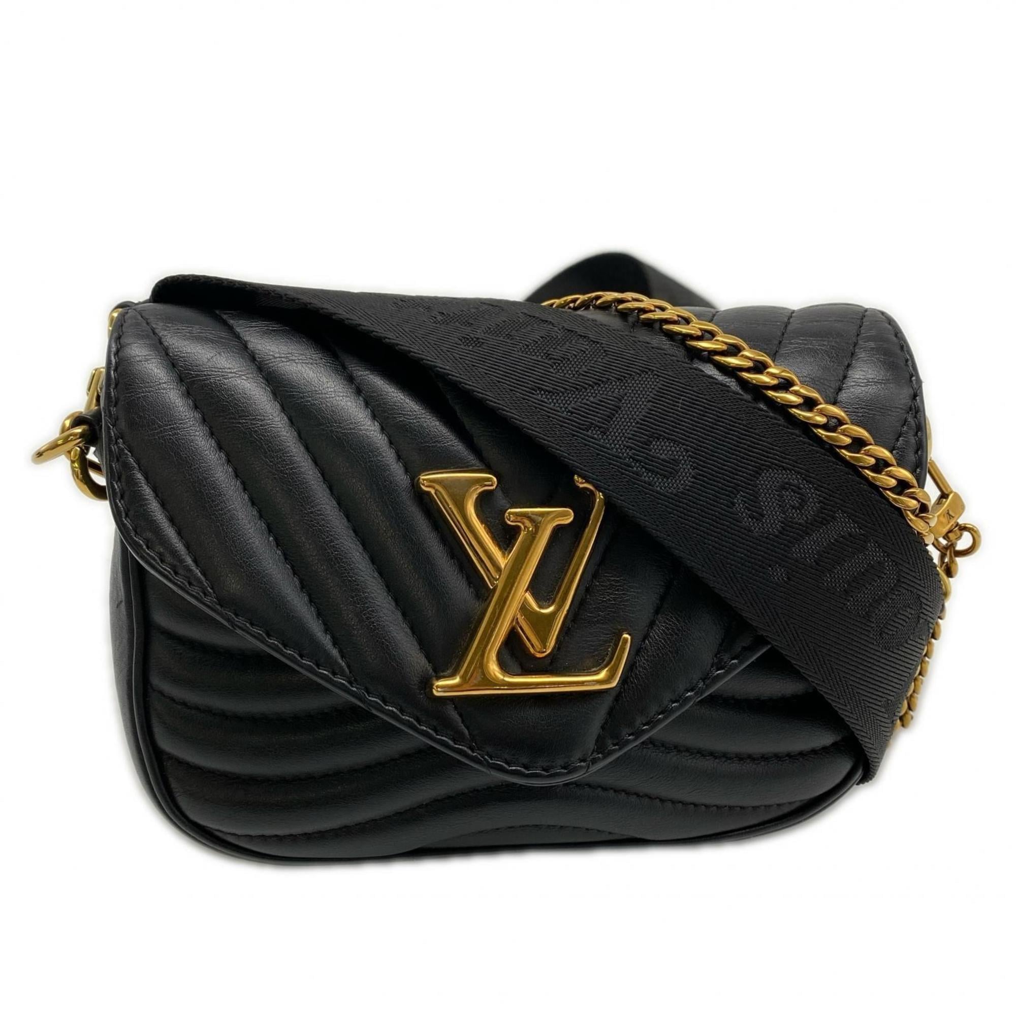 Louis Vuitton Black Leather Pochette Shoulder Bag (Pre-Owned)
